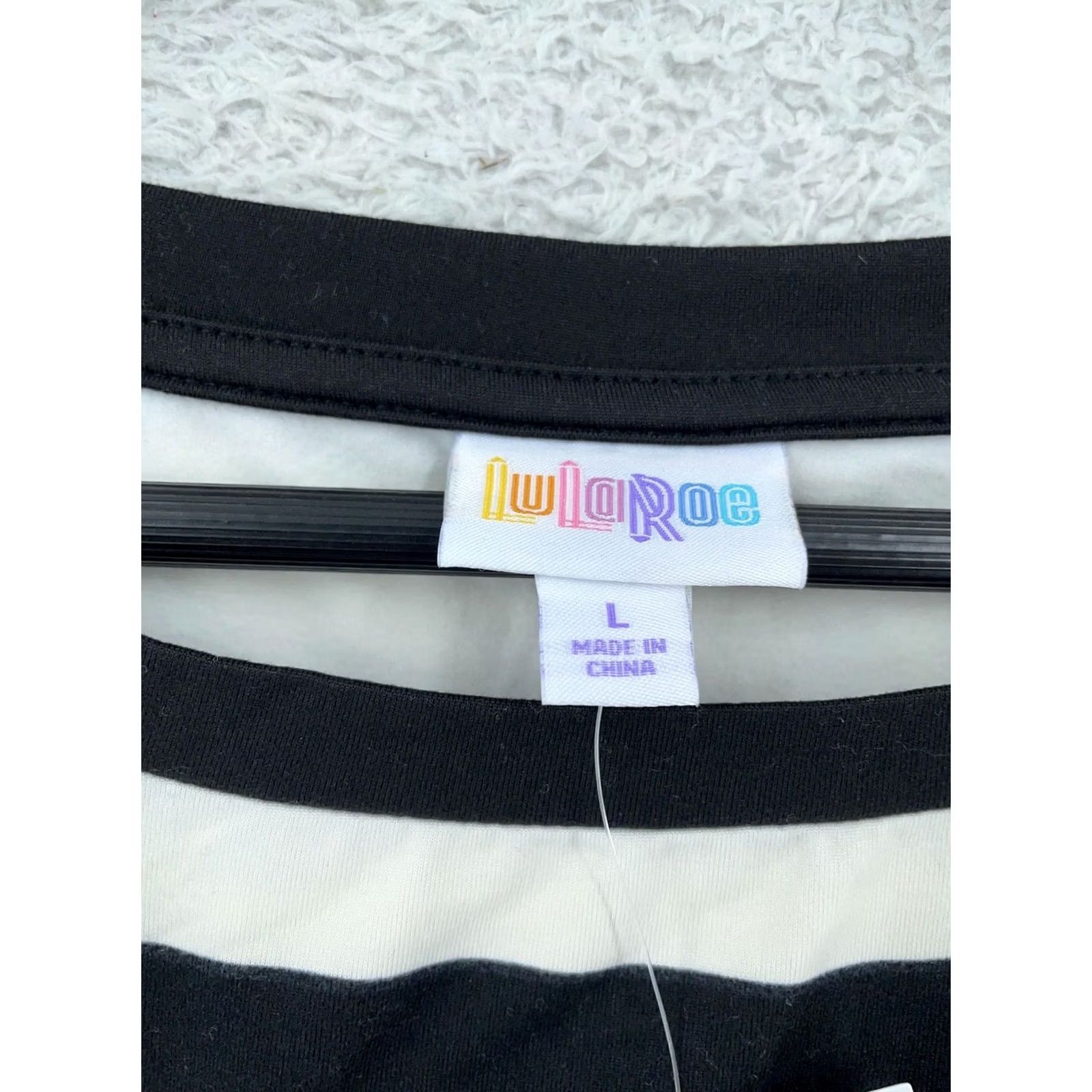 Vintage LuLaRoe Nora Tunic Top Womens L Black White Stripe Long Sleeve Crewneck Shirt Blouse Size L / US 10 / IT 46 - 7 Thumbnail