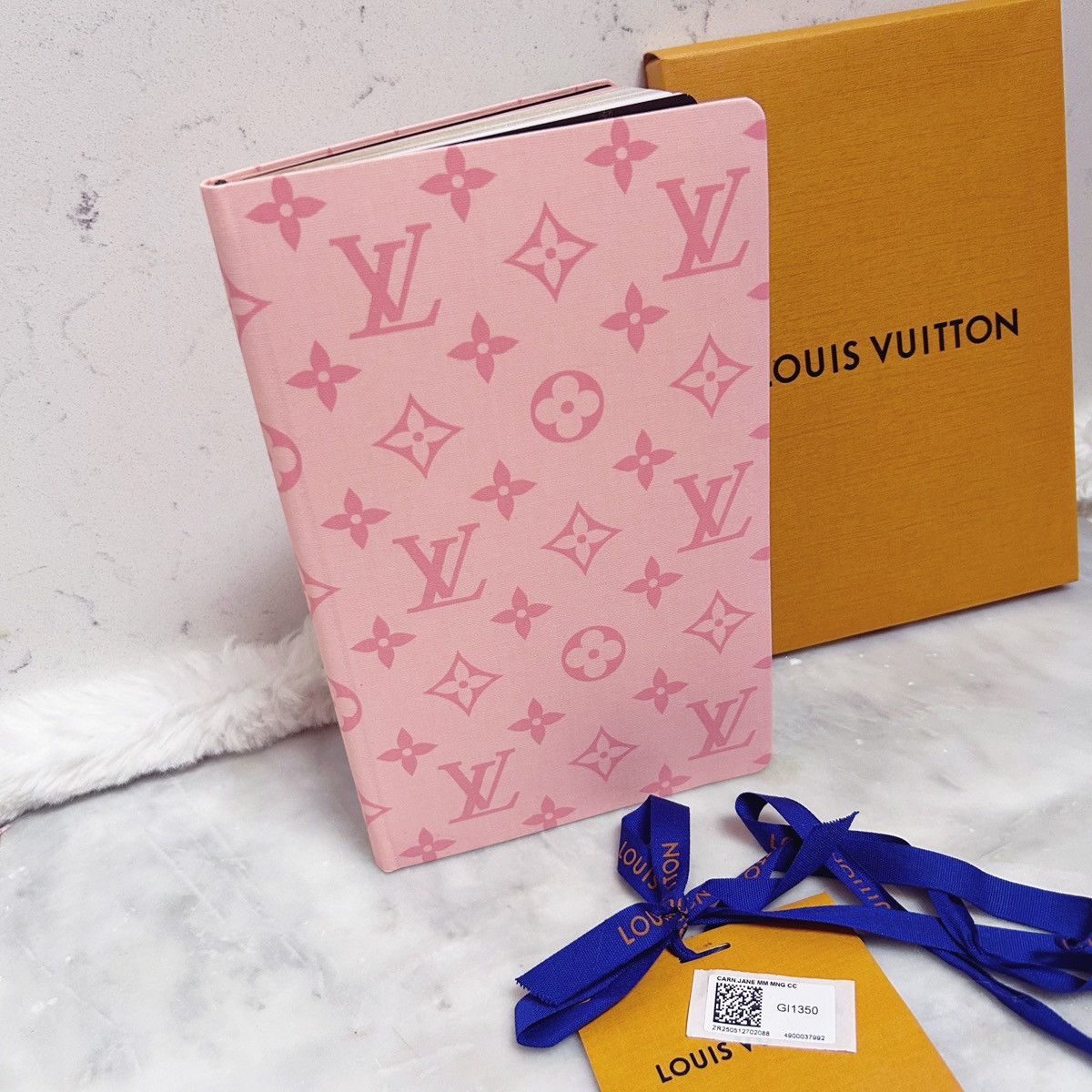 Louis Vuitton Authentic NIB Louis Vuitton Pink Jane MM Journal / Notebook Size ONE SIZE - 1 Thumbnail