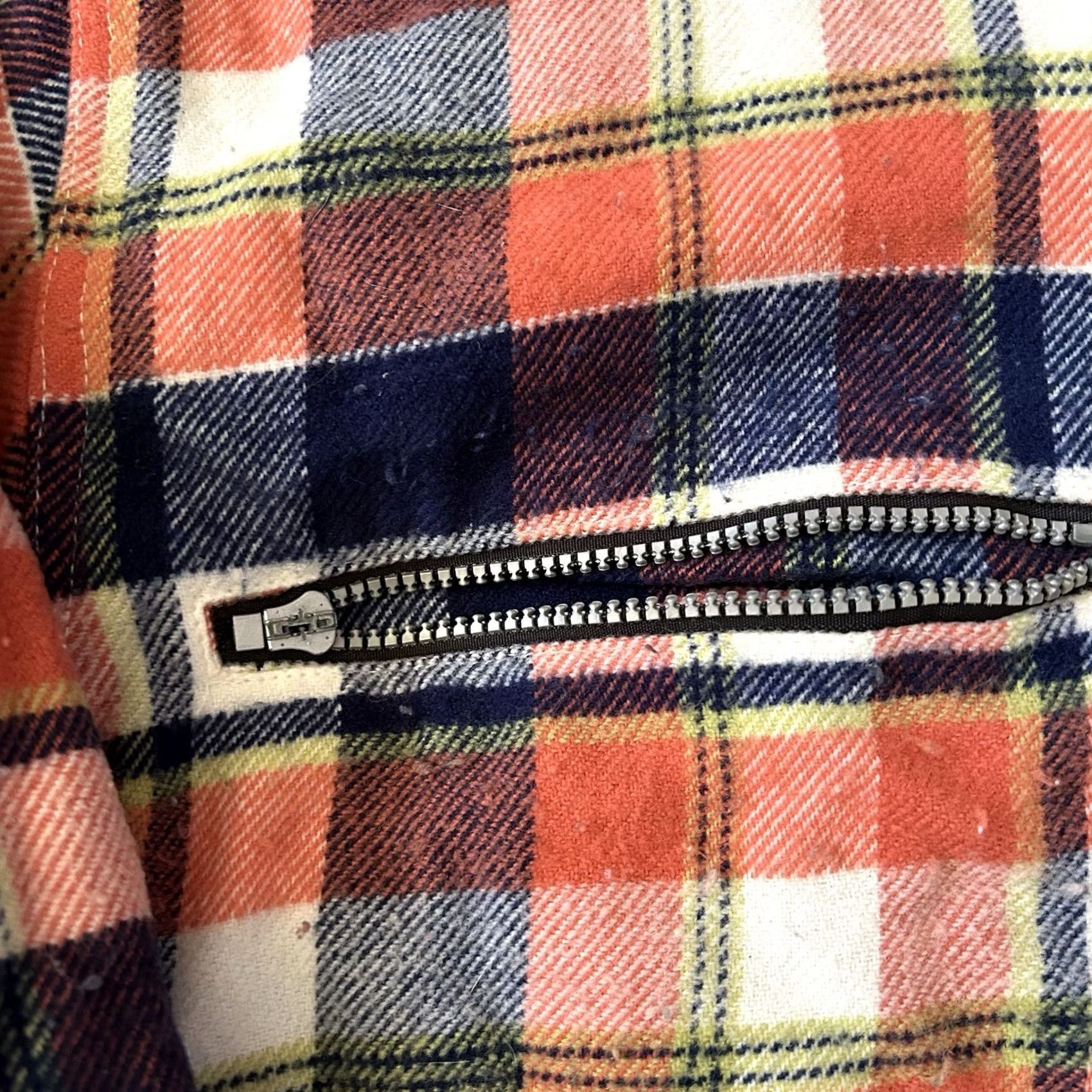 Vintage VINTAGE Thunder plaid flannel shacket XL Orange 90s Mens Button-Up Long Sleeve Shirt Size US XL / EU 56 / 4 - 2 Thumbnail