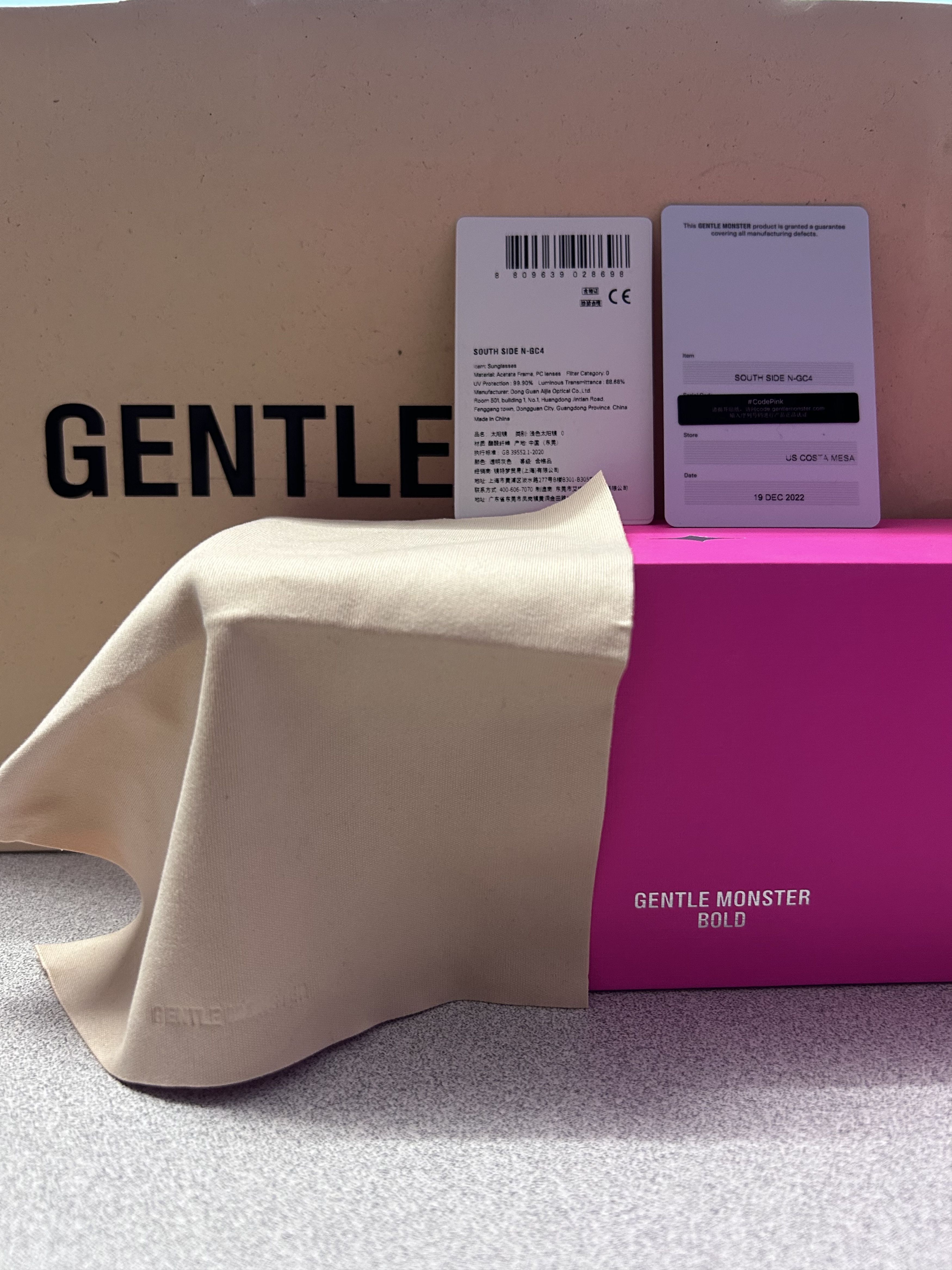 Gentle Monster Gentle Monster South Side N Series S GC4 Gray / Clear Lenses Size ONE SIZE - 8 Thumbnail
