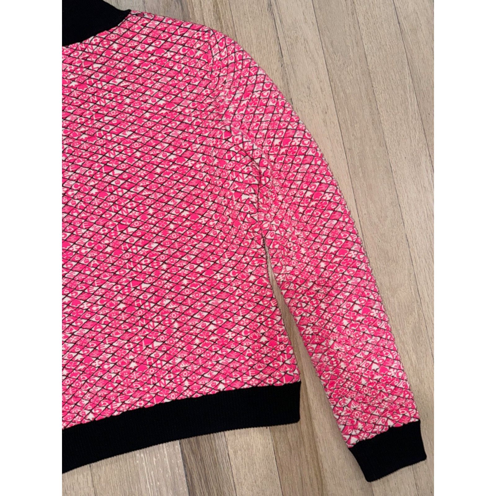 Chanel Chanel 19B Coco Neige Ski Pink Quilted Black Logo Wool Size XS / US 0-2 / IT 36-38 - 19 Thumbnail