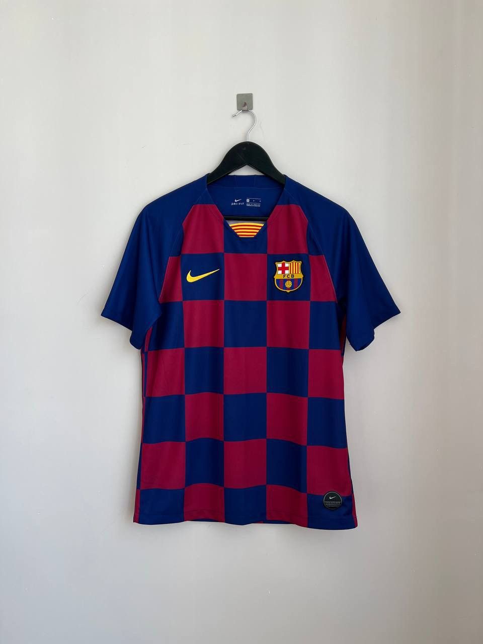 Nike BARCELONA NIKE 2019 2020 HOME FOOTBALL JERSEY Size US M / EU 48-50 / 2 - 1 Thumbnail