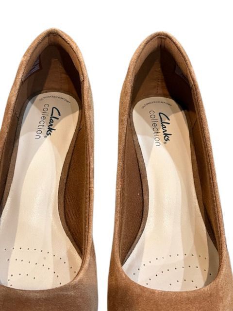 Clarks “Teresa” Step Pump in Dark Tan Suede Size US 9.5 / IT 39.5 - 4 Thumbnail