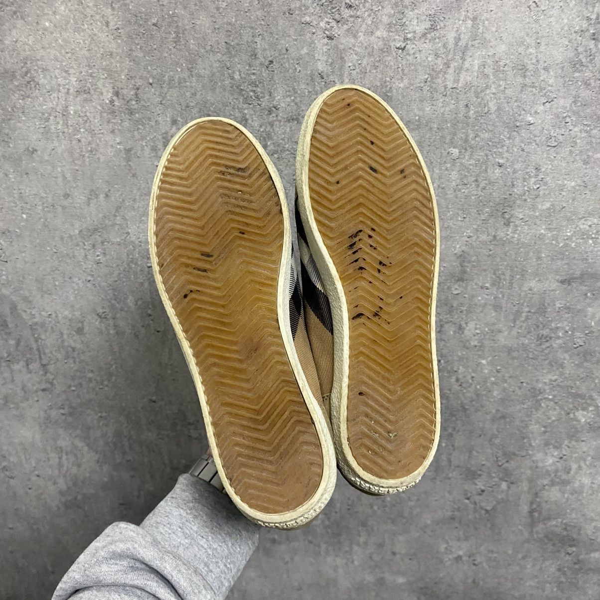 Burberry Burberry Nova Check Low Top Shoes Size US 7 / IT 37 - 8 Thumbnail