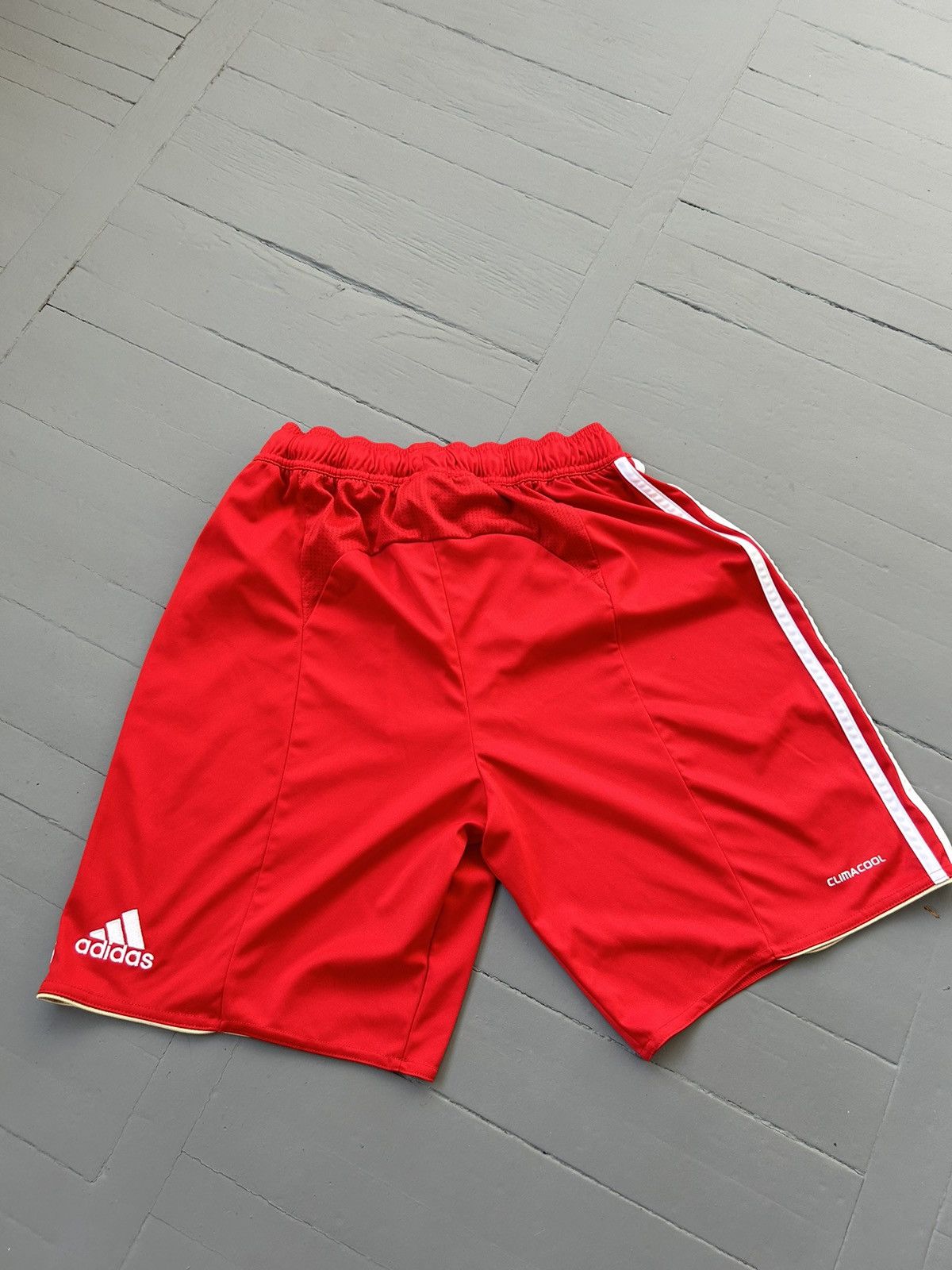 Other FC Liverpool shorts vintage Size US 32 / EU 48 - 5 Thumbnail