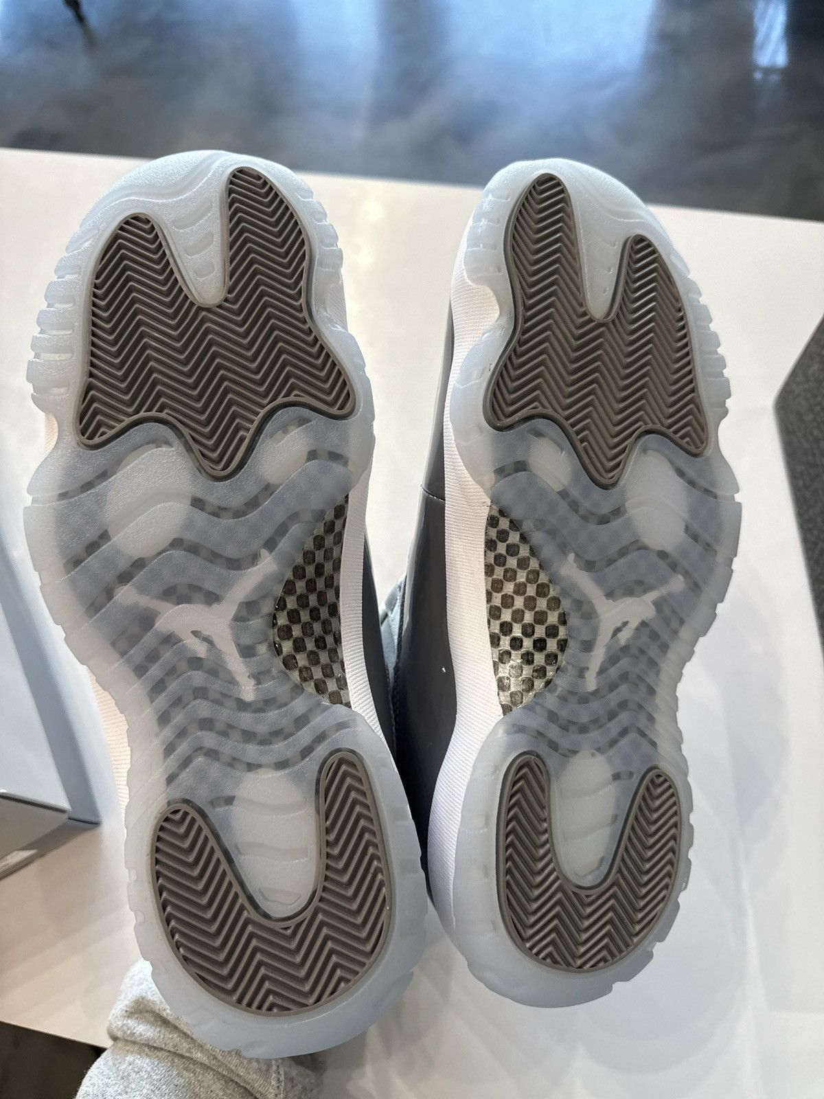 Jordan Brand × Nike Jordan 11 Cool Grey Size US 10.5 / EU 43-44 - 7 Thumbnail