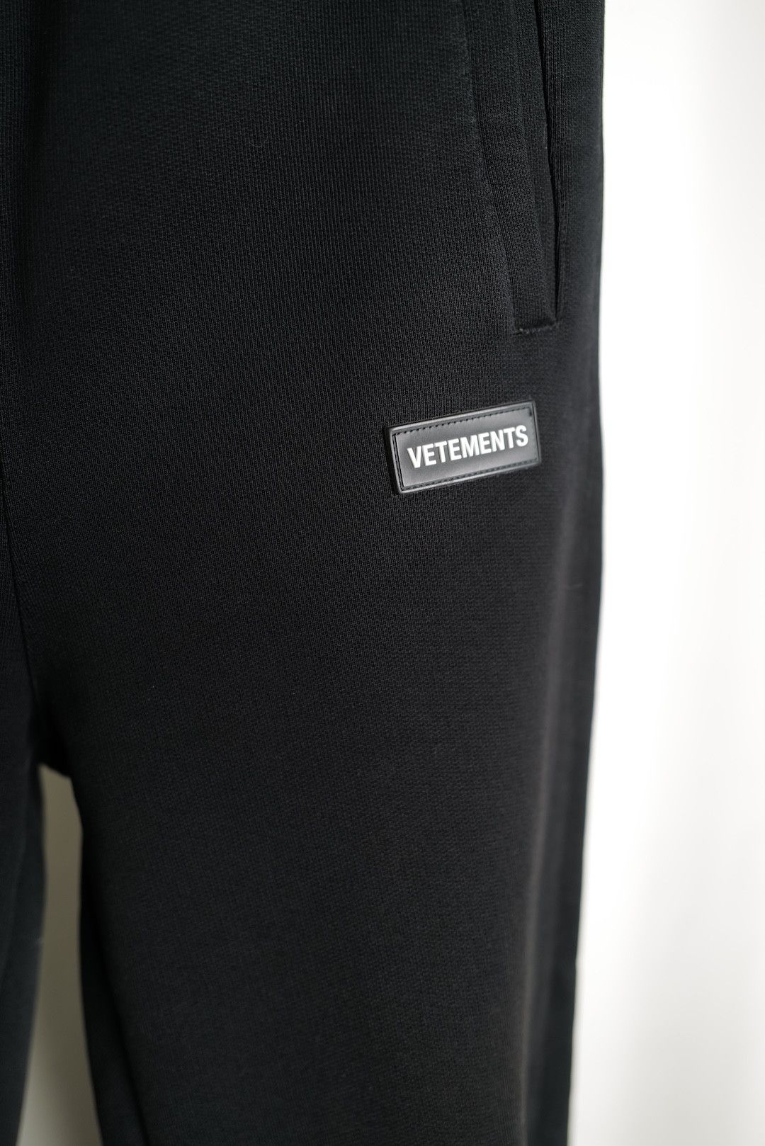 Vetements JERSEY TRACKPANTS Size US 30 / EU 46 - 16 Thumbnail