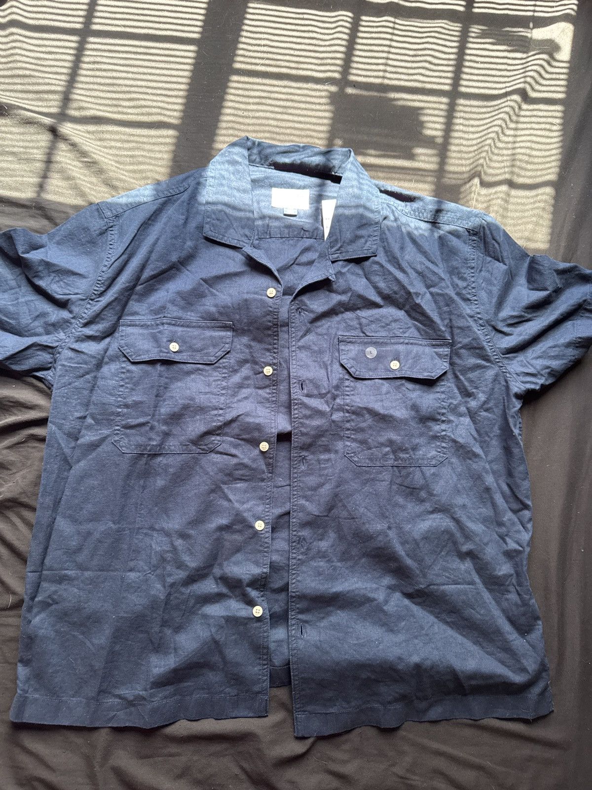 American Eagle Outfitters AE blue button-up Size US L / EU 52-54 / 3 - 1 Thumbnail