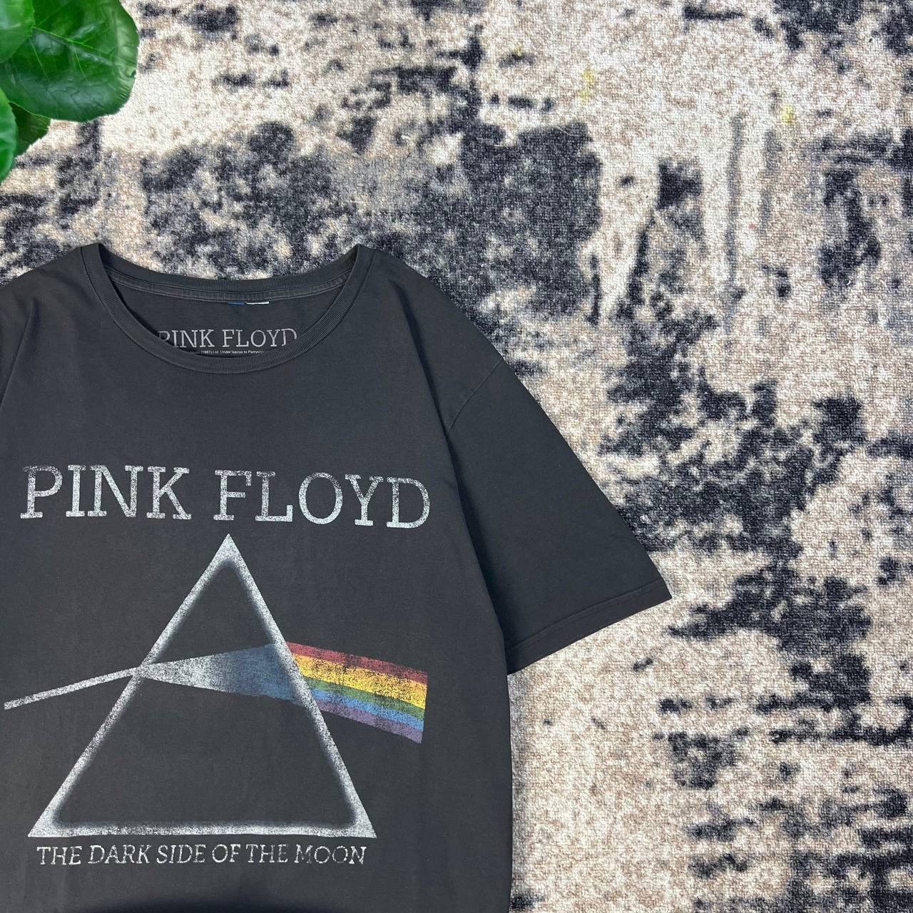 Pink Floyd Pink Floyd Vintage Y2K Big Logo Rock Band T-Shirt 1TS55 Size US L / EU 52-54 / 3 - 3 Thumbnail