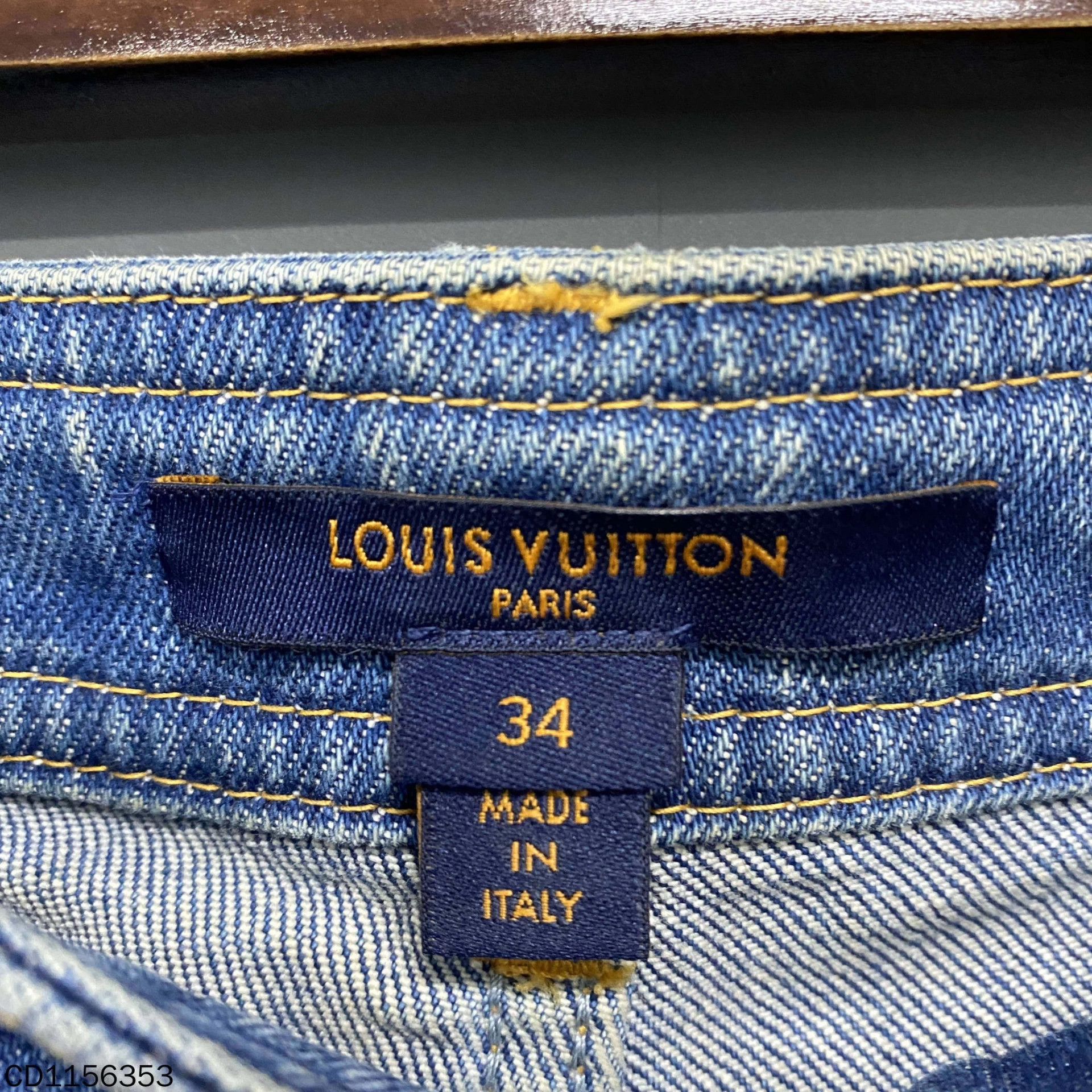 Louis Vuitton Louis Vuitton Washed Blue Jeans 34 99 New Size 25" / US 0 / IT 36 - 4 Thumbnail