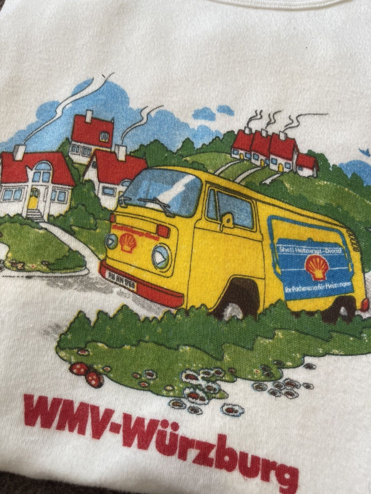 Vintage Rare 80s/90s Shell Oil Promotional Tee - German Würzburg Size US M / EU 48-50 / 2 - 2 Thumbnail