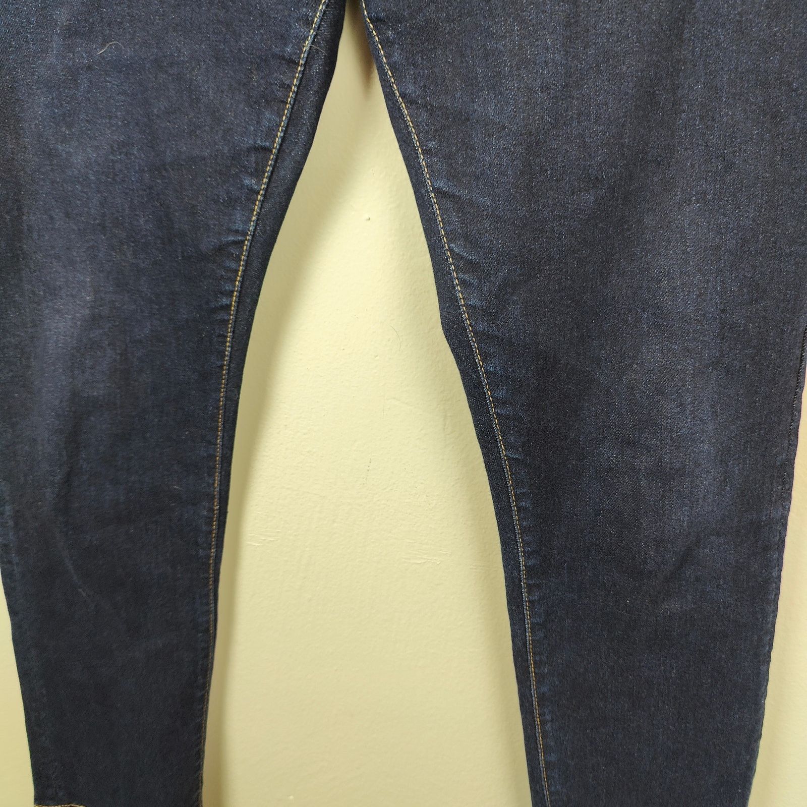 Todd Snyder Todd Snyder Slim Fit Jeans Mens 31x32 Dark Wash Slim Fit Size US 31 - 4 Thumbnail