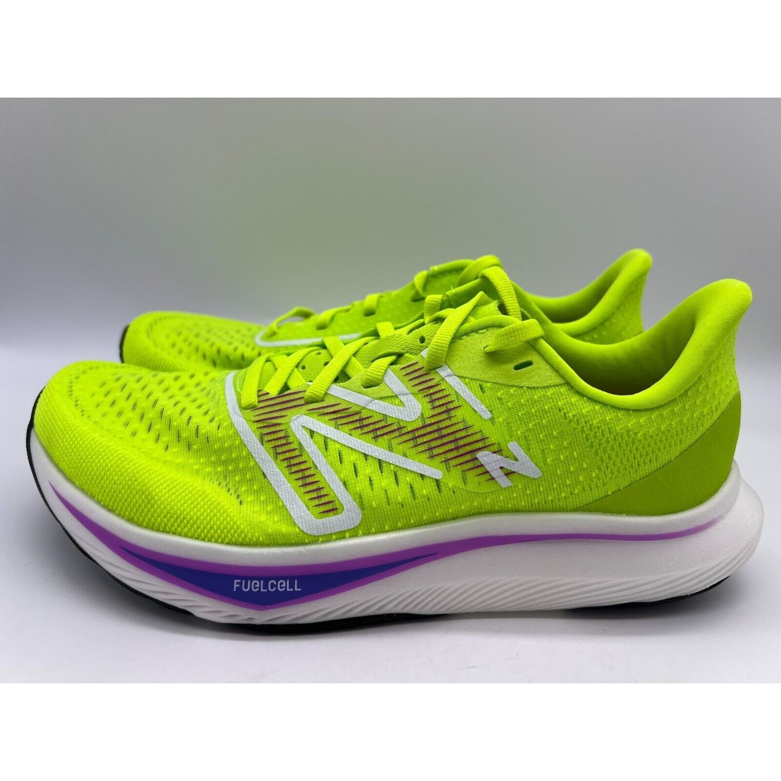 New Balance New Balance FuelCell Rebel V3 Running Volt Women Size 9B Size US 9 / IT 39 - 2 Thumbnail