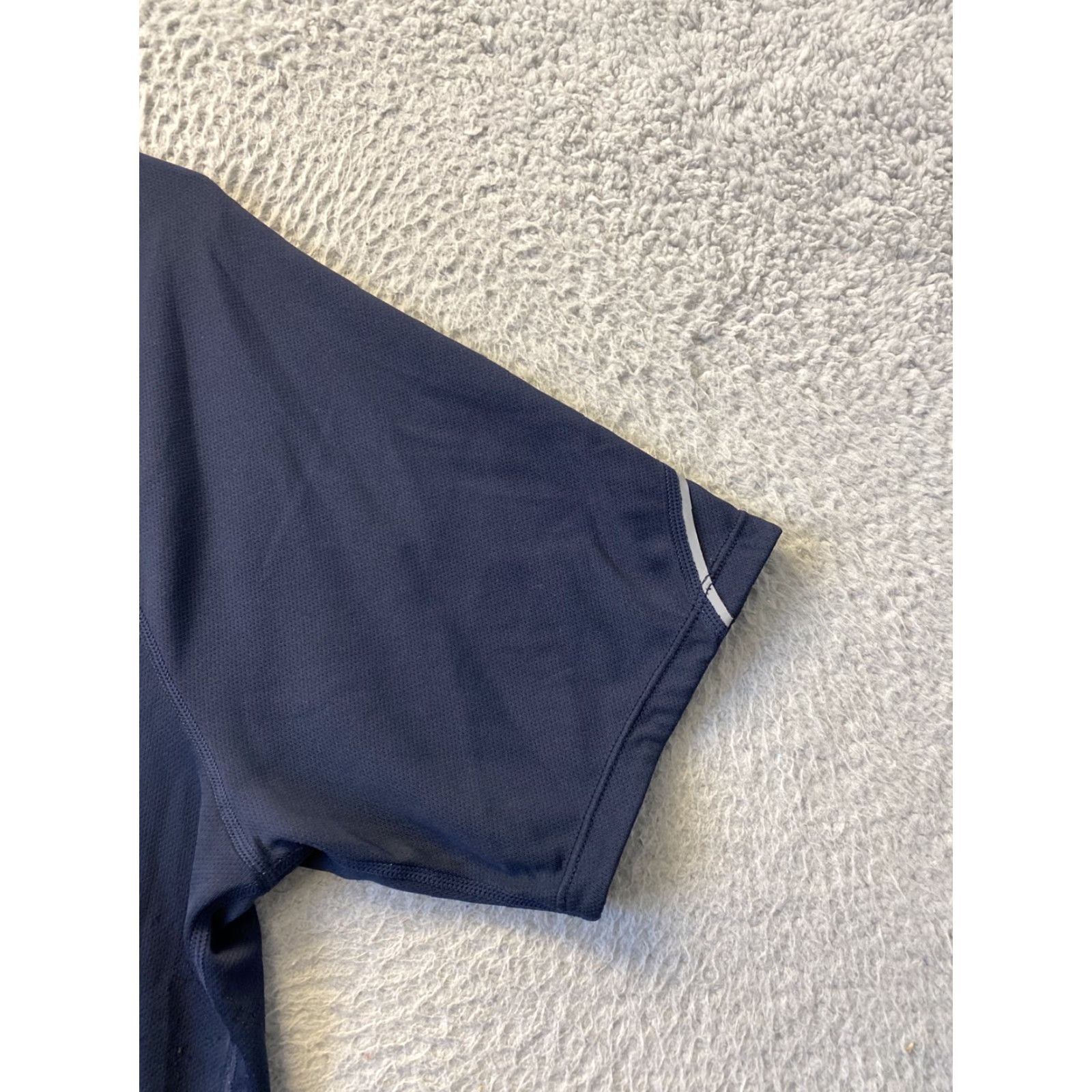 Nike Nike Men Activewear Top Medium Navy Logo Dri-fit Short Sleeve Crew Navy/Blue Logo Nike Dri-FIT T-Shirt Size US M / EU 48-50 / 2 - 3 Thumbnail