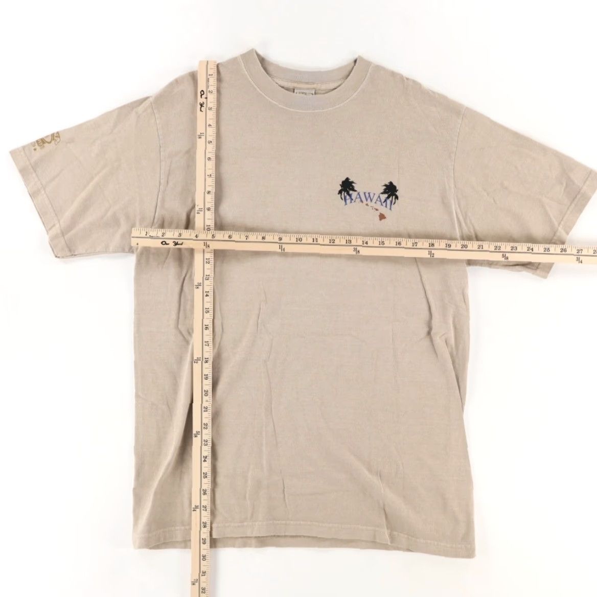 Vintage Crazy Shirt Hawaii Solid T-Shirt Stone Men's M Shirt Adult M Stone Hawaii Solid T-Shirt Crazy Shirt Mens M Size US M / EU 48-50 / 2 - 3 Thumbnail
