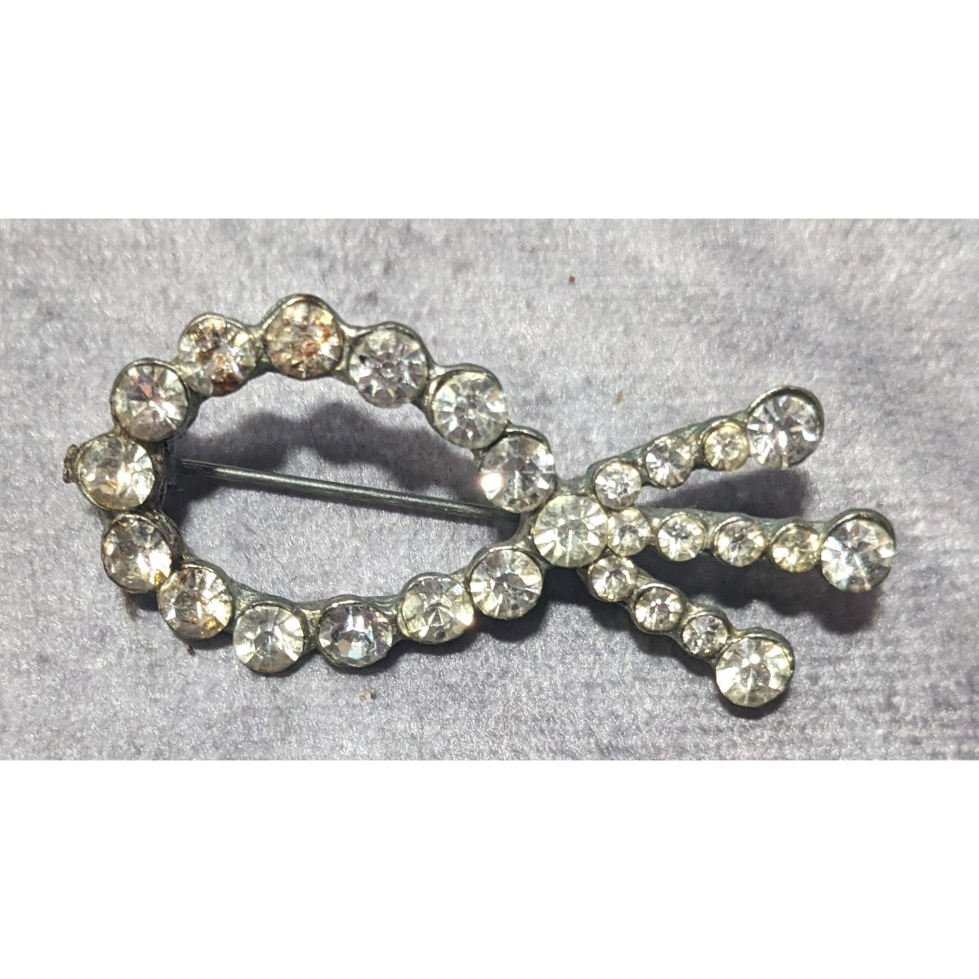 Other Vintage Glam Rhinestone Fish Shaped Silver Tone Brooch Size ONE SIZE - 4 Thumbnail