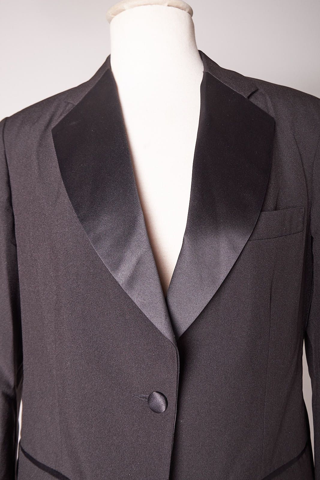 Vintage 1980s Formal Black Tuxedo Suit Size 34S - 7 Thumbnail
