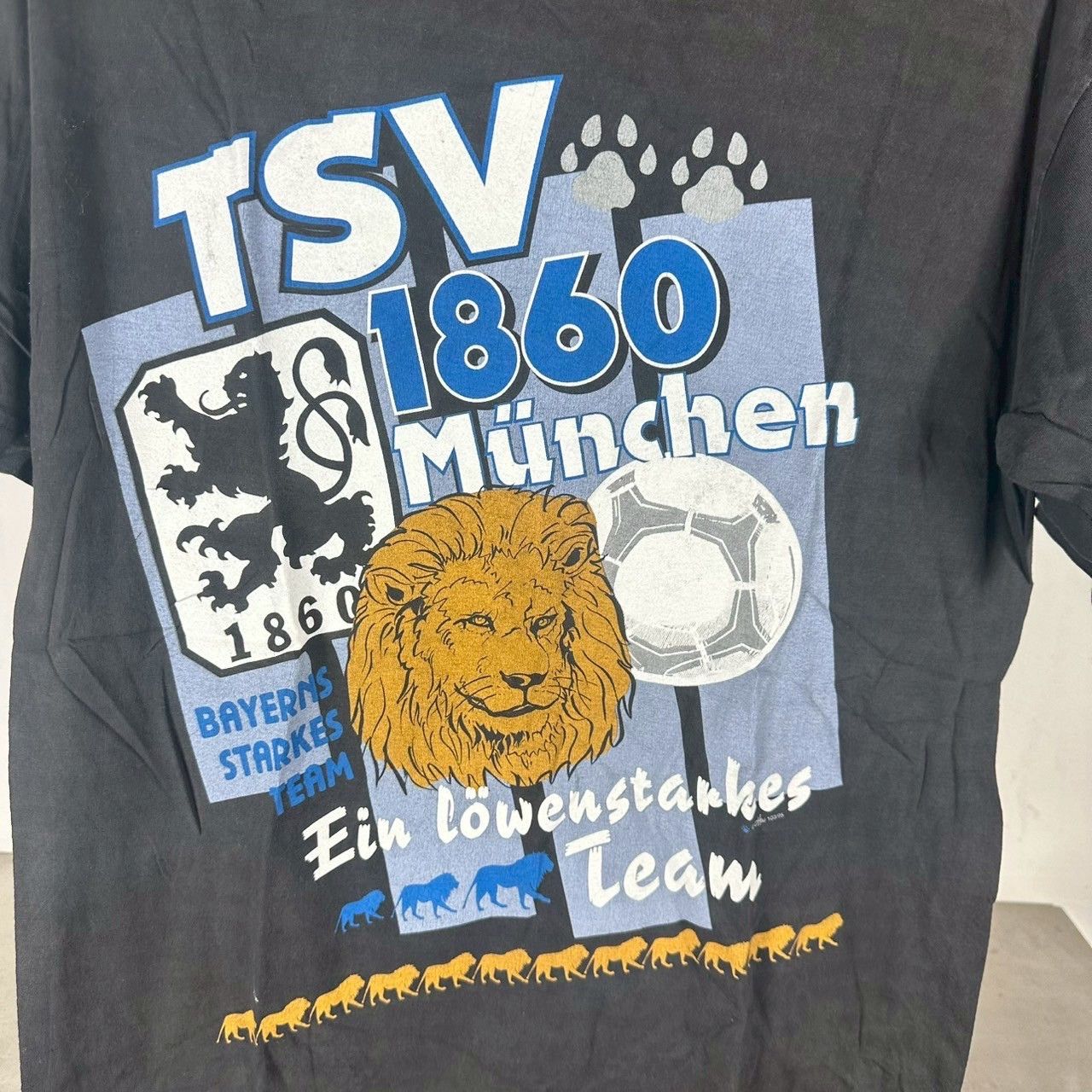 Vintage 90s TSV 1860 Munchen German Soccer Team Double Sided T-shirt Size US M / EU 48-50 / 2 - 2 Thumbnail