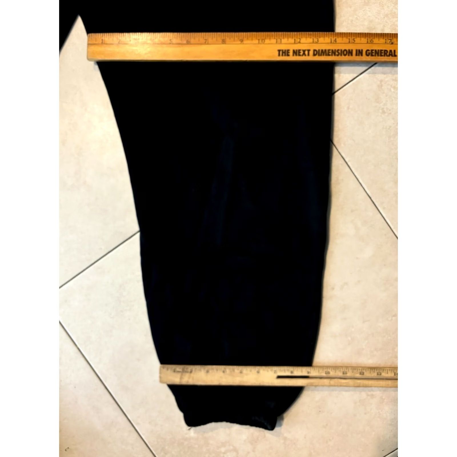 Nike Nike Joggers Womens XL Pull On Elastic Waist Fleece Pant 3409 Black Cotton Blend Sportswear Athleisure Comfort Elastic Waist Logo Nike Sportswear Size 40" / US 18 - 8 Thumbnail