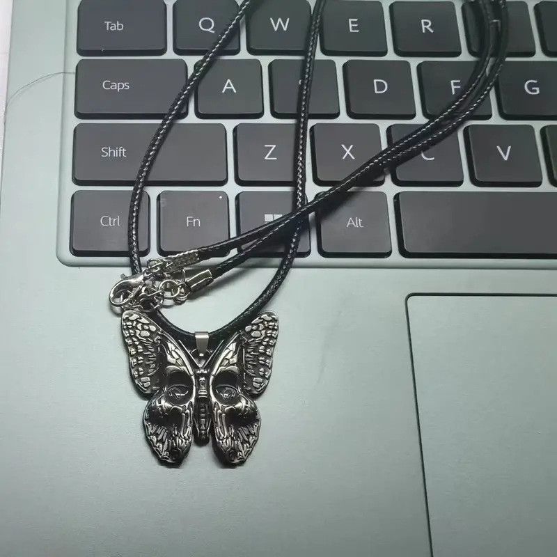 Other Butterfly Skull Retro STEAL! Y2K Chains Necklace Chain Size ONE SIZE - 4 Thumbnail