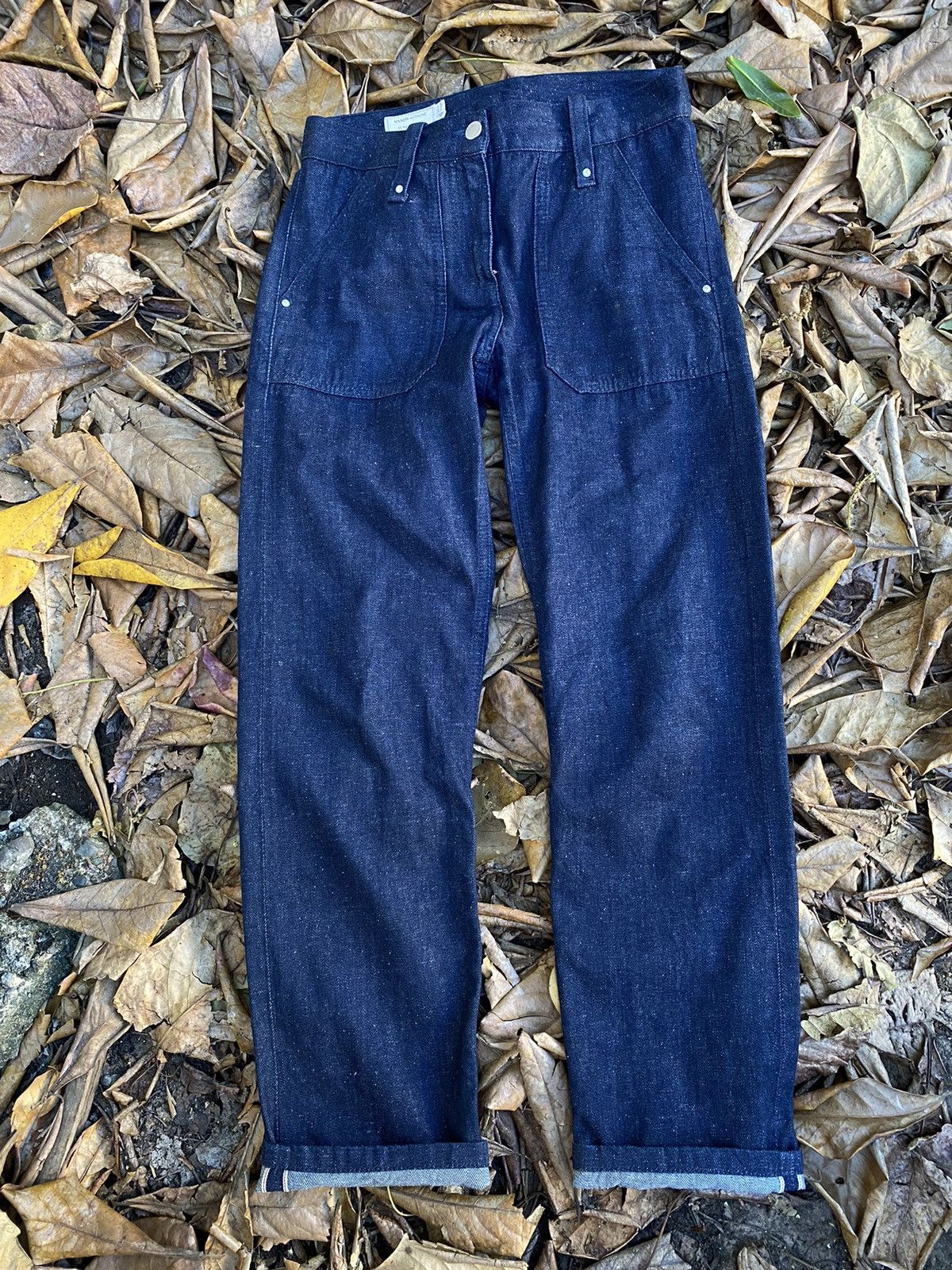Maison Kitsune Maison Kitsune Raw Selvedge Denim Indigo W30 Size US 30 / EU 46 - 1 Thumbnail