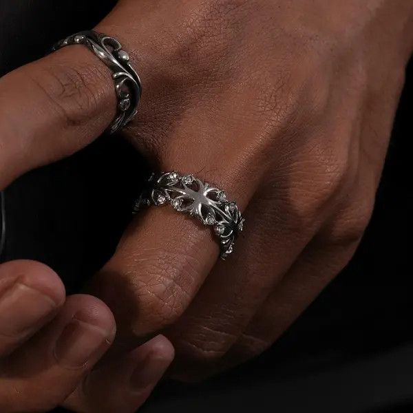 Jewelry Silver Gothic Floral Cross Ring, Men's Statement Ring Size ONE SIZE - 1 Thumbnail