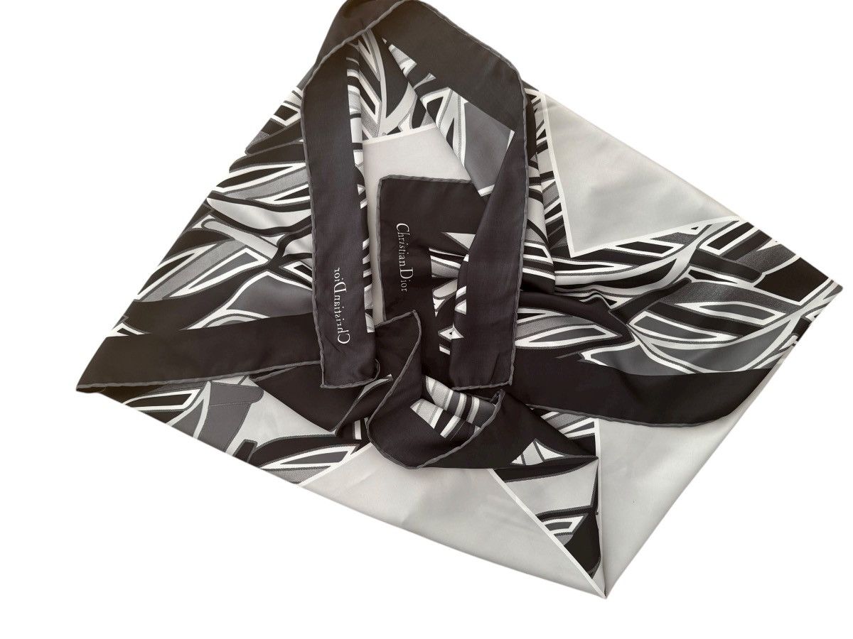 Dior Christian Dior silk scarf Size ONE SIZE - 2 Thumbnail