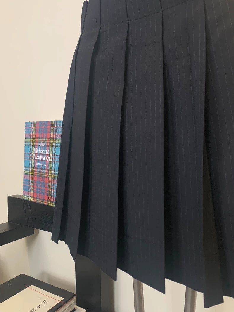Vivienne Westwood Vivienne Westwood size2 Black striped pleated skirt Size 25" / US 0 / IT 36 - 3 Thumbnail