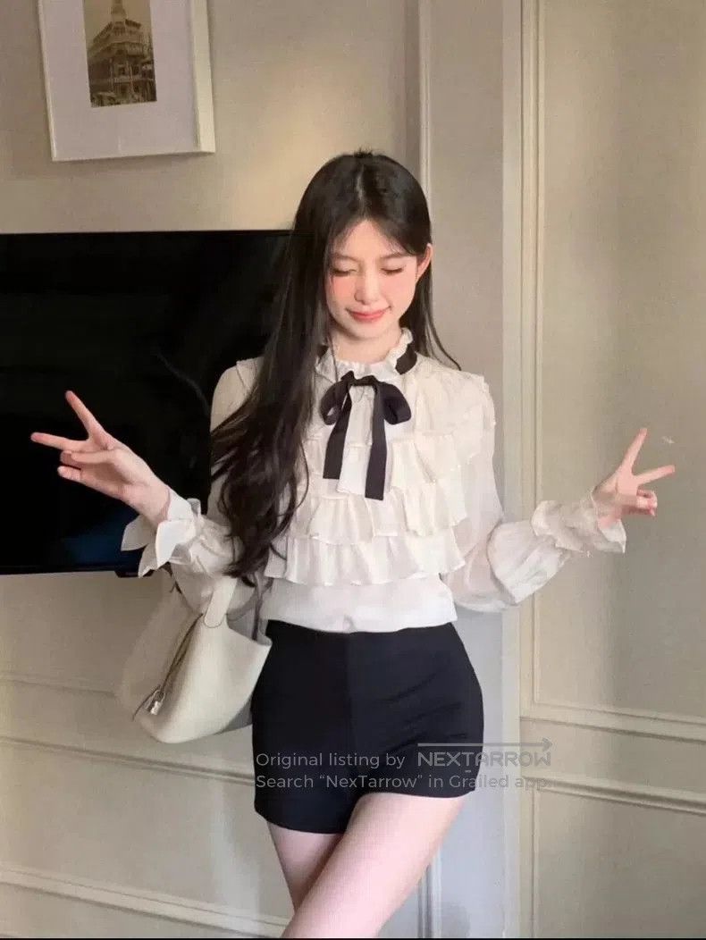 Gucci Gucci Ruffled Silk Blouse Size 38. Size US S / EU 44-46 / 1 - 8 Thumbnail