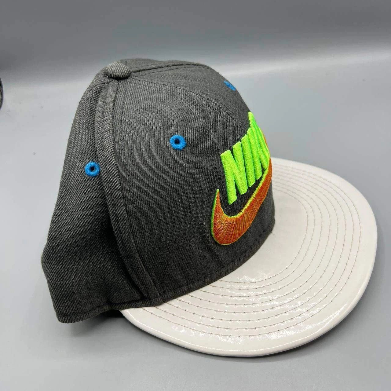 Nike Nike True Hat Men Black White Embroidered Snap Back Cap Size ONE SIZE - 4 Thumbnail