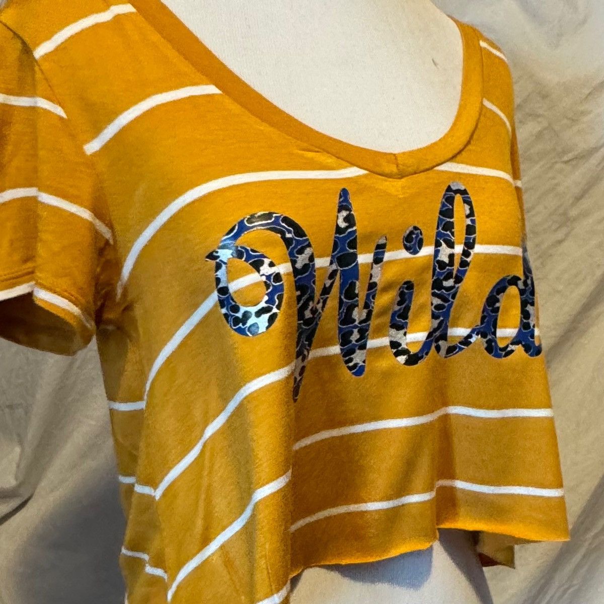 Vintage Y2K, Wild, Multi Pattern, Raw Hem Cropped, Rayon V-Neck Size M / US 6-8 / IT 42-44 - 8 Thumbnail