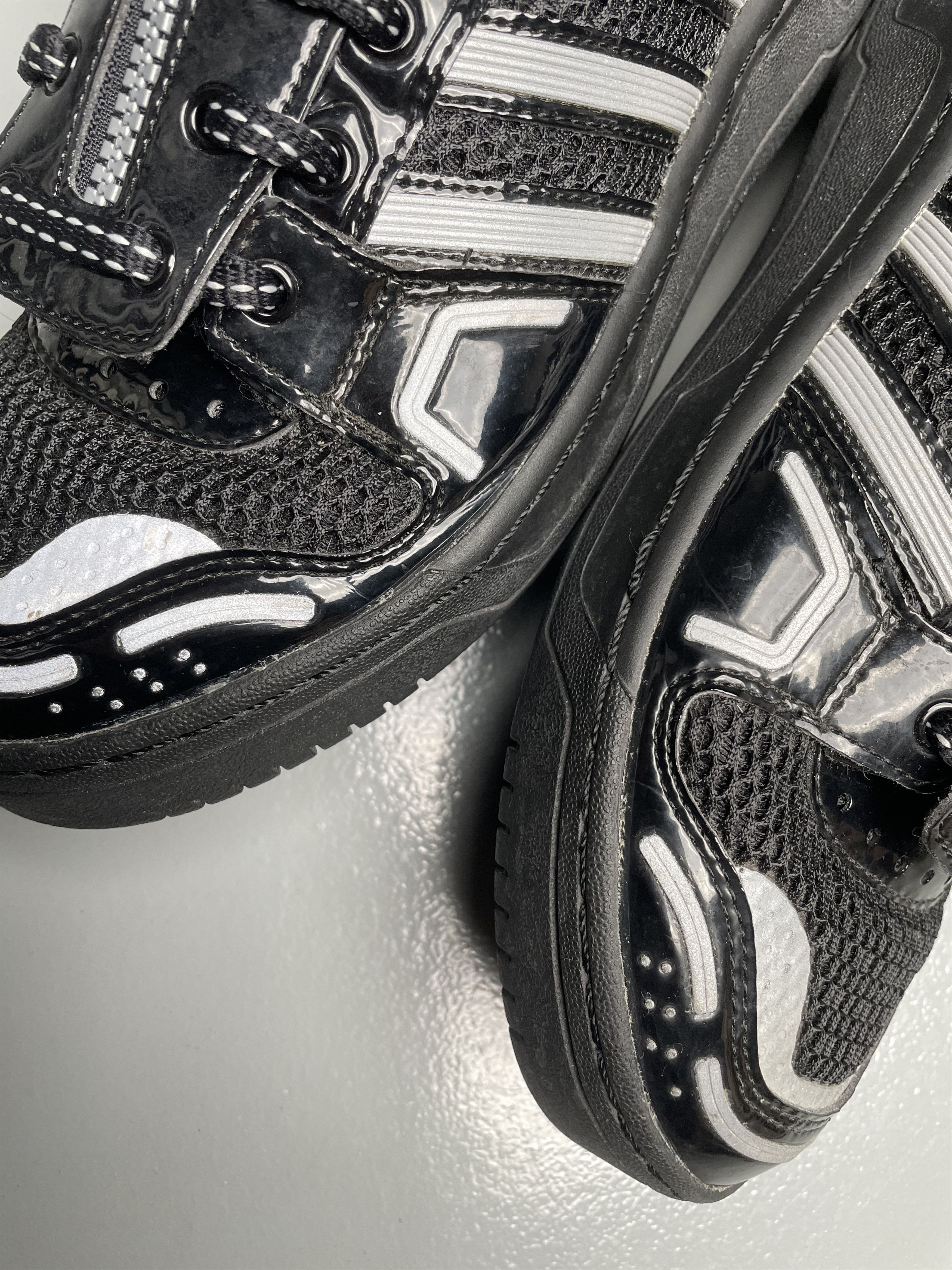Adidas × Jeremy Scott adidas X Jeremy Scott 2015 JS Wings 2.0 Mesh black Size US 9 / EU 42 - 14 Thumbnail