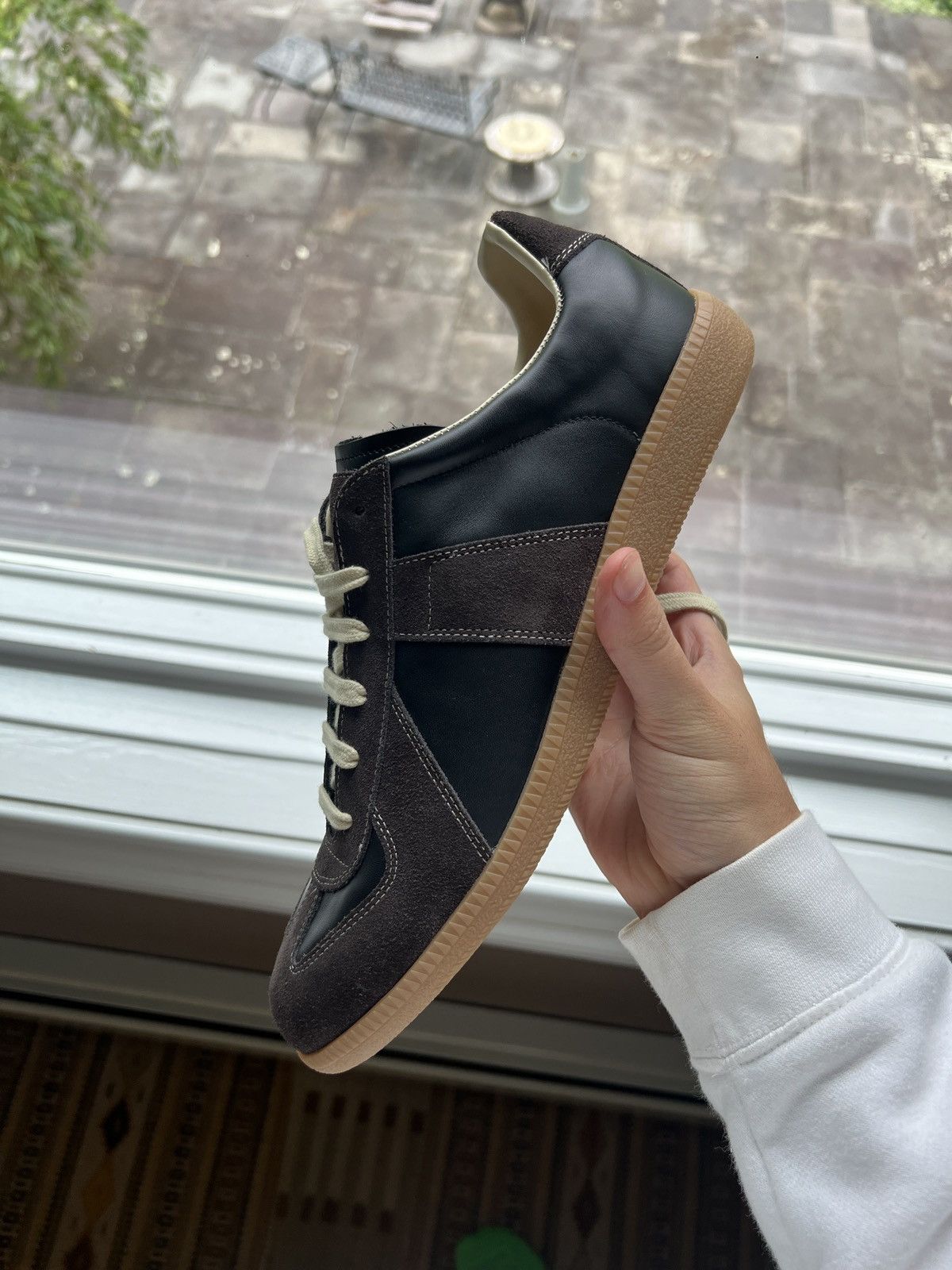 Maison Margiela Maison Margiela Replica GATs in Brown Size 11US 