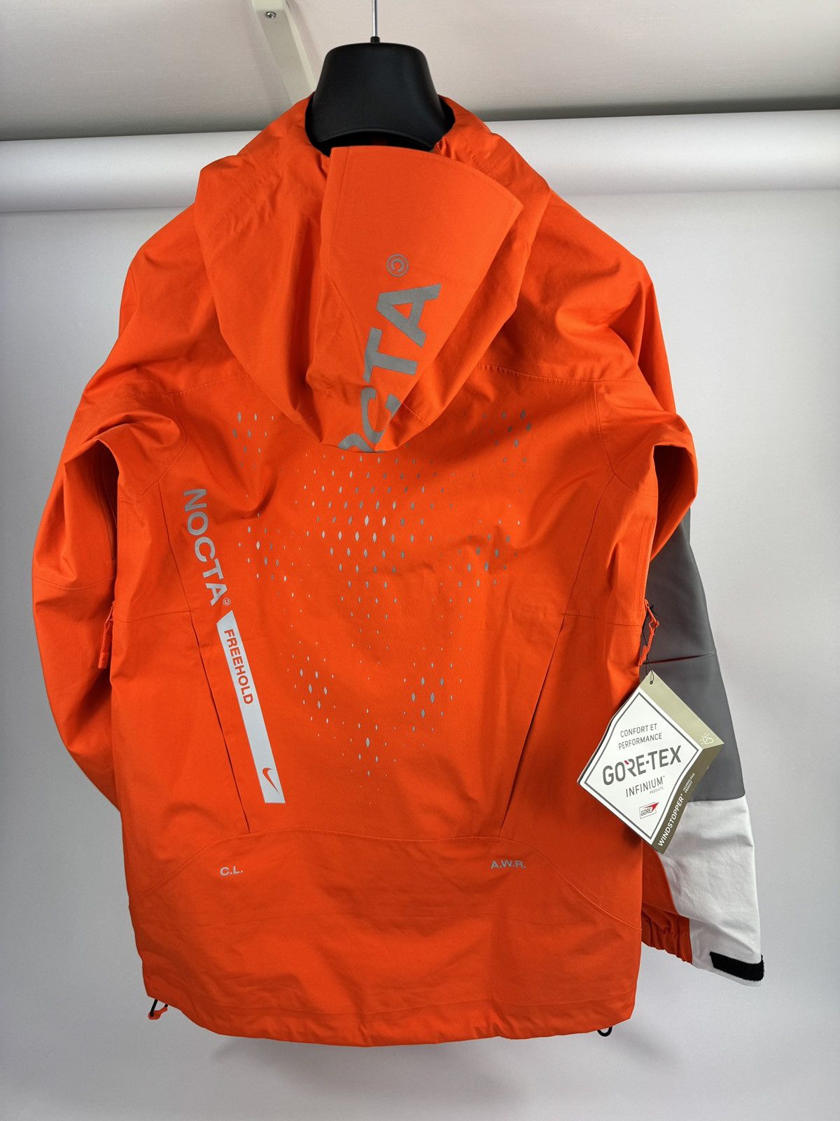 NOCTA × Nike TUNGATEN ALIEN GORE TEX OVERSIZED JACKET Size US S / EU 44-46 / 1 - 4 Thumbnail