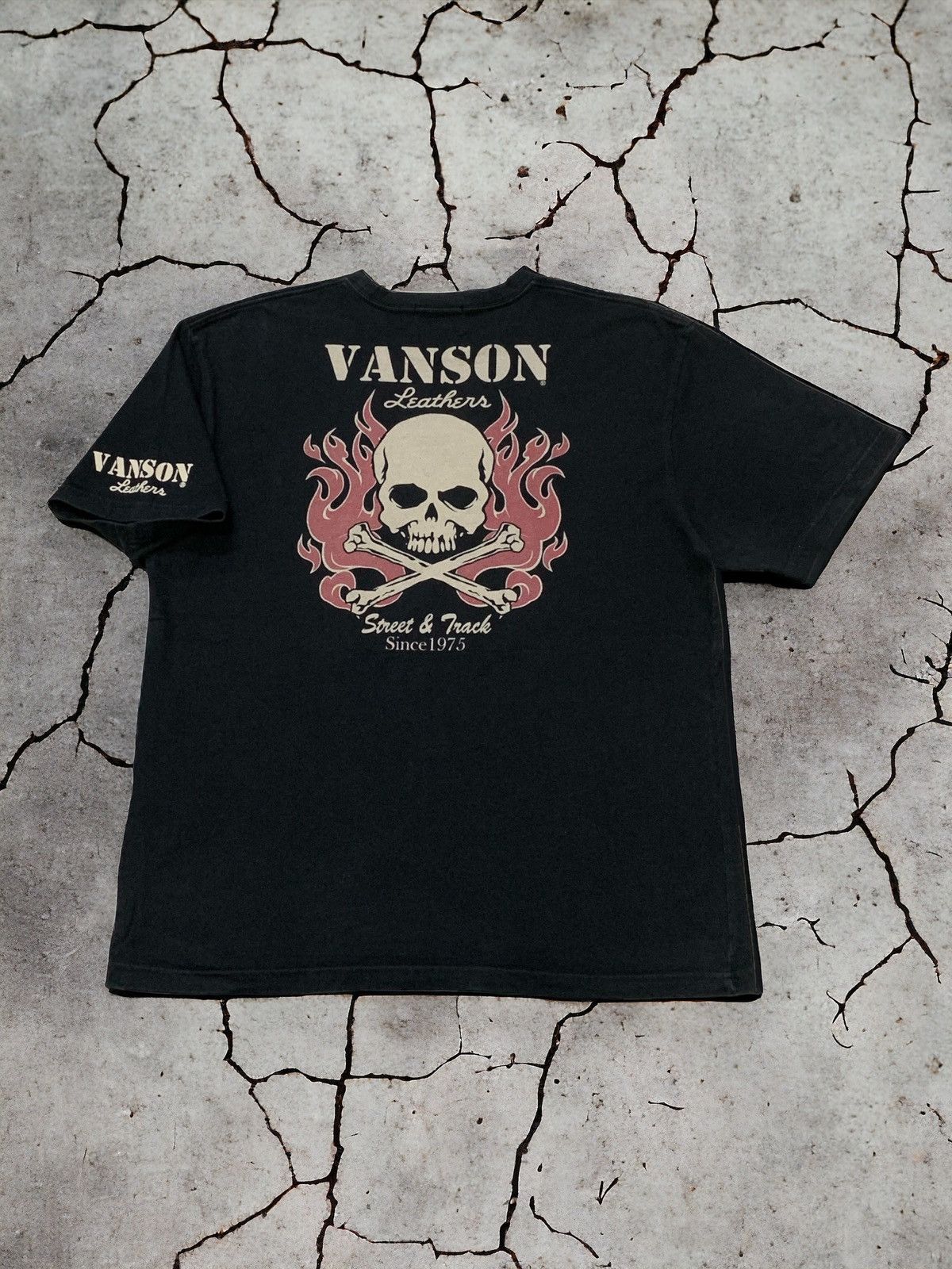 Japanese Brand × Vanson Leathers Vanson Leather Crossbones Flames Street & Track Tshirt Size US L / EU 52-54 / 3 - 1 Thumbnail