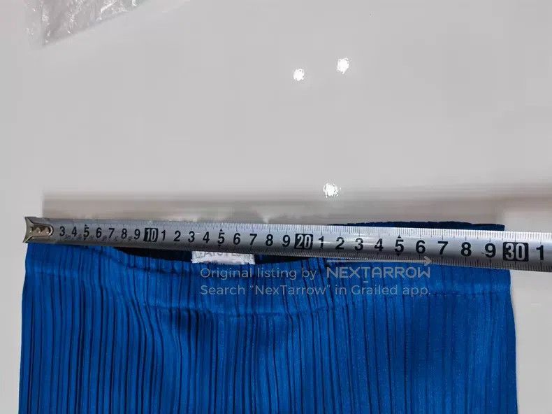 Issey Miyake Issey Miyake size:3 Royal Blue Shiny Straight-Leg Pants Size 22" - 2 Thumbnail