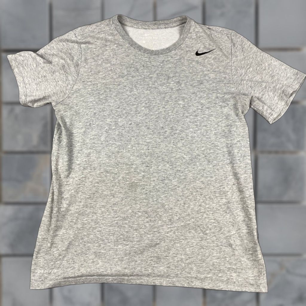 Nike Nike Dri-Fit T Shirt Mens Medium Gray Black Logo Swoosh - Nike Dri-FIT Shirt Mens M Black Logo Graphic Crew Neck Short Sleeve Size US M / EU 48-50 / 2 - 1 Thumbnail