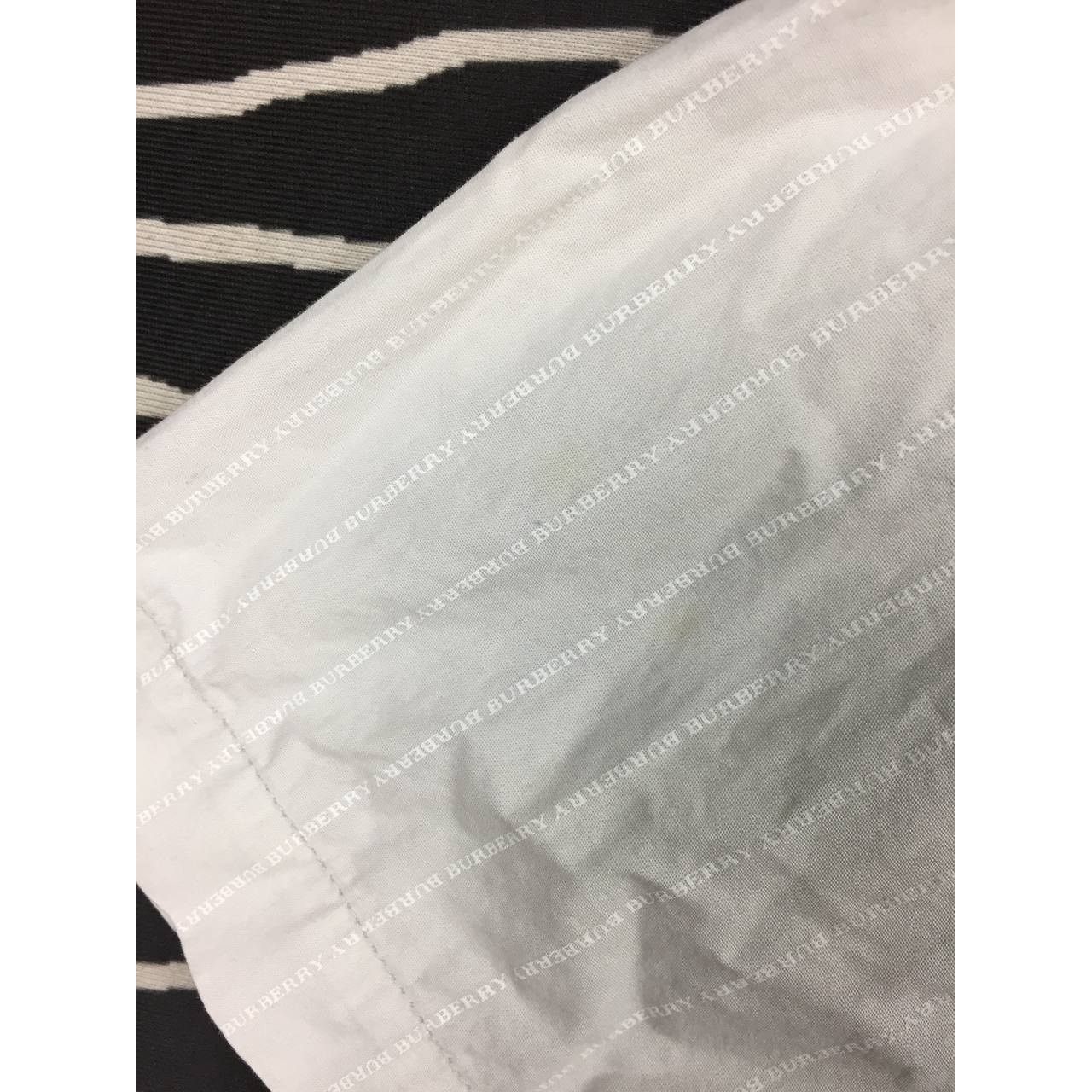 Burberry × Vintage Burberry London Short Sleeve Button Up Shirt Size M Size US M / EU 48-50 / 2 - 13 Thumbnail