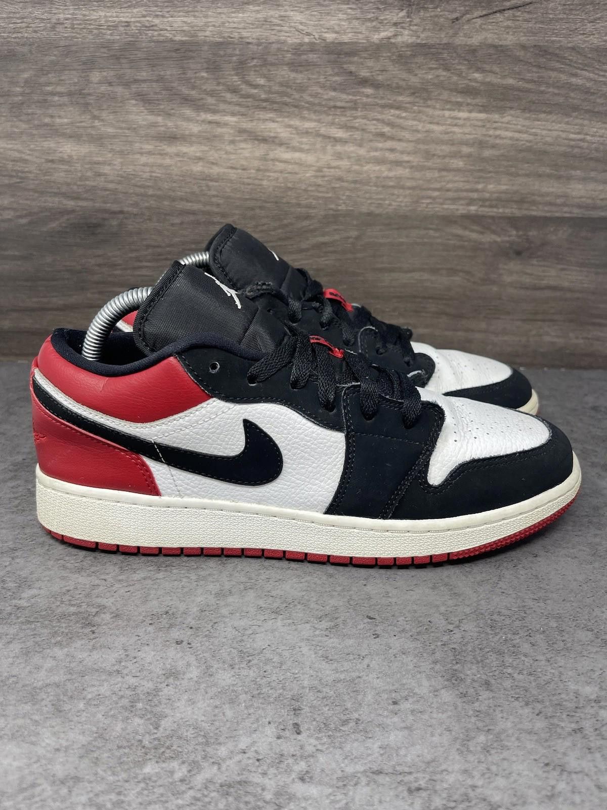 Jordan Brand Air Jordan 1 Low Shoes Size 7Y GS Size US 7 / EU 40 - 5 Thumbnail