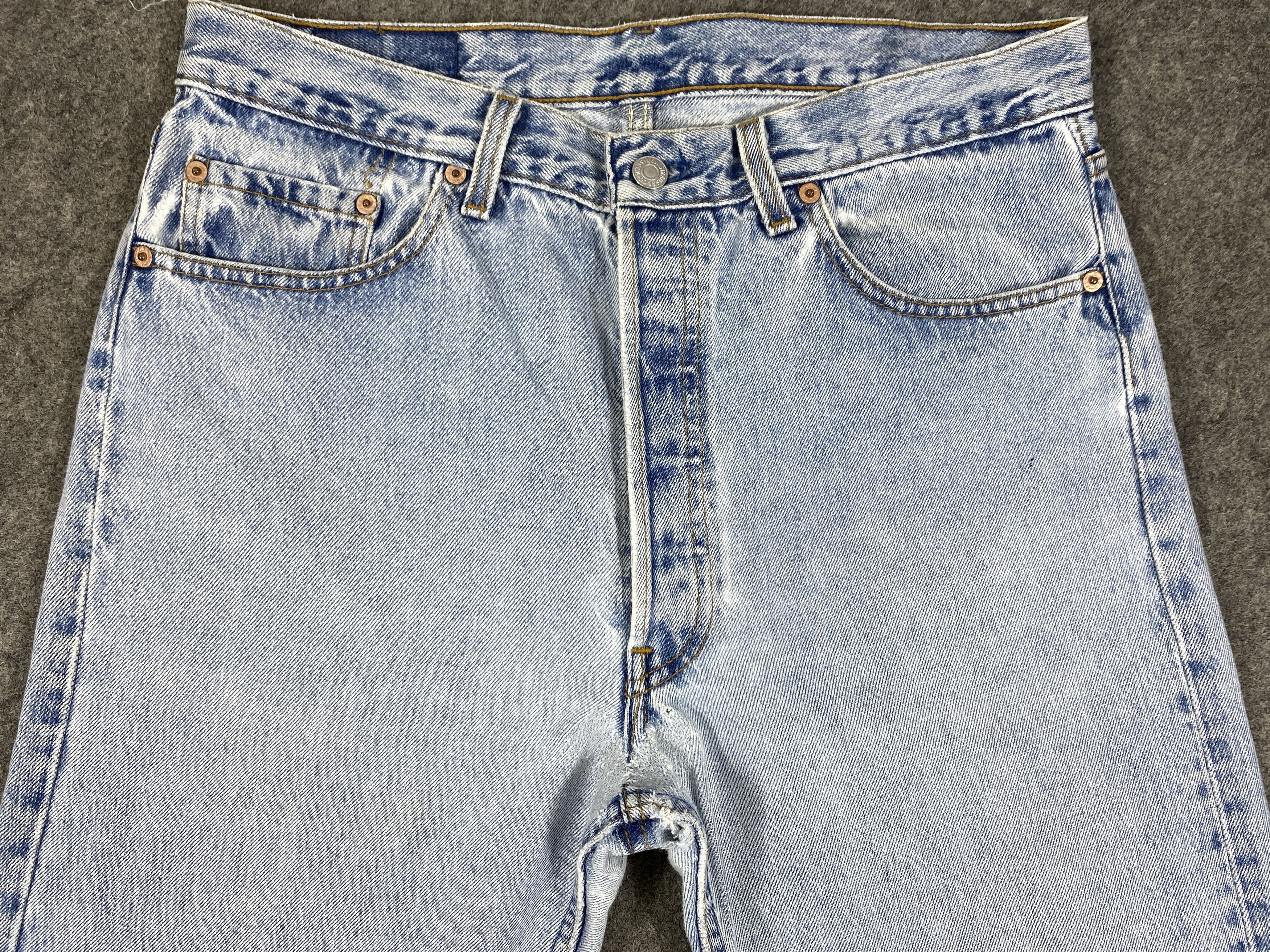 Japanese Brand Light Blue Vintage Levis 501 USA Jeans 33x25- JN3114 Size US 33 - 3 Thumbnail