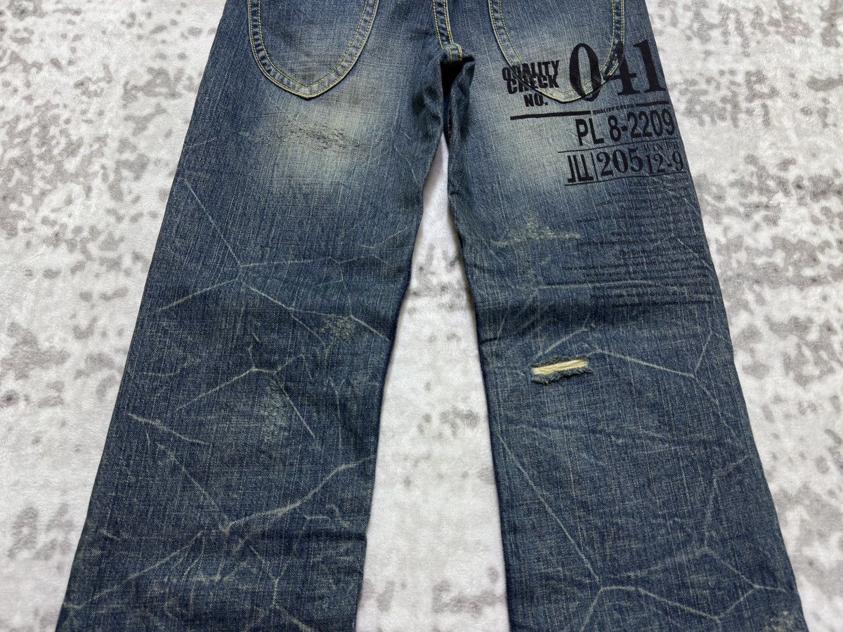 Undercover Vintage CO&LU Clawmark Distressed Back Pocket Print Denim Size US 29 - 13 Thumbnail
