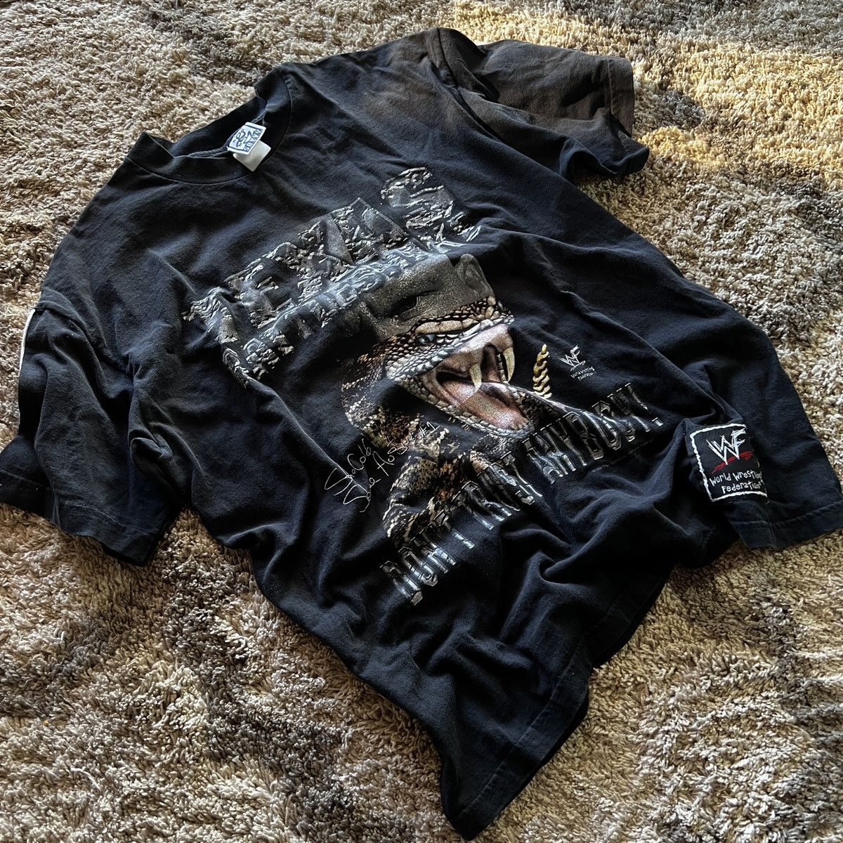 image of Crazy Vintage 1999 Stone Cold Steve Austin Rattlesnake Shirt in Black, Men's (Size XL)