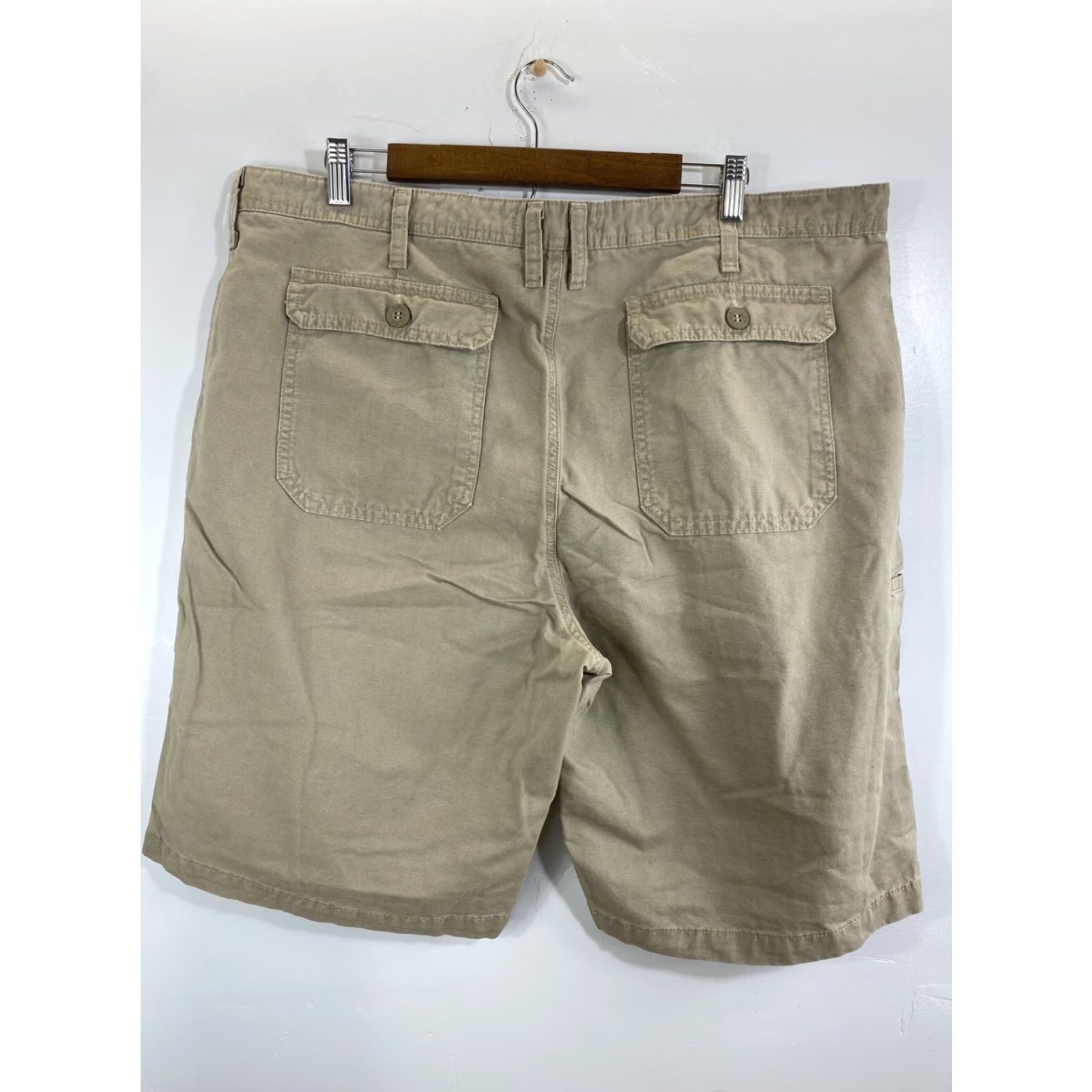 Lee **LEE CHINO SHORTS MEN BEIGE SZ 40** User: LEE CHINO SHORTS MEN BEIGE SZ 40 Size US 40 / EU 56 - 2 Thumbnail