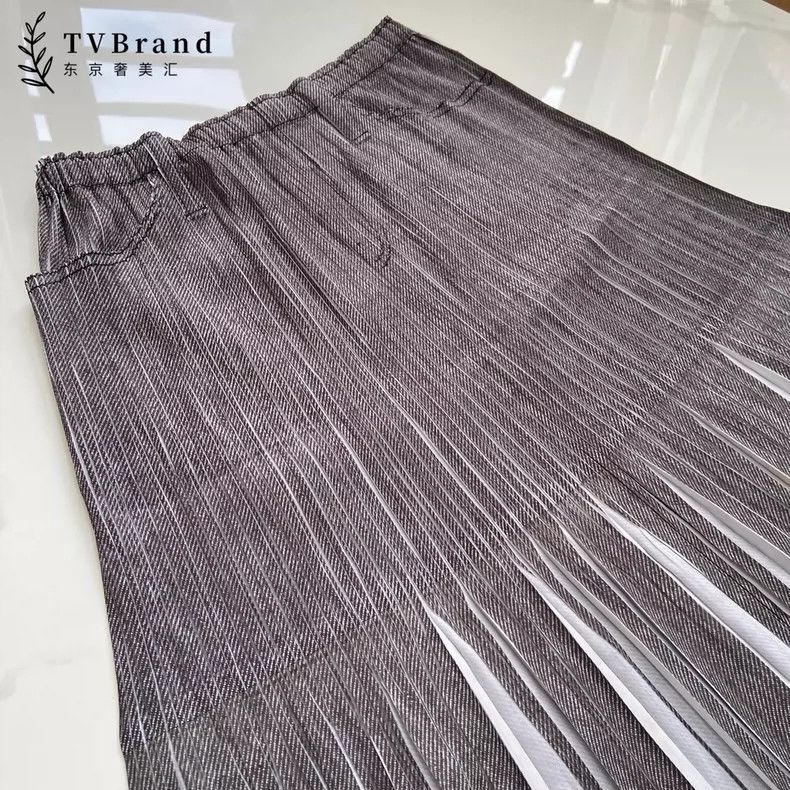 Issey Miyake Issey Miyake size:3 A half-length pleated dress with grey Size 22" - 4 Thumbnail