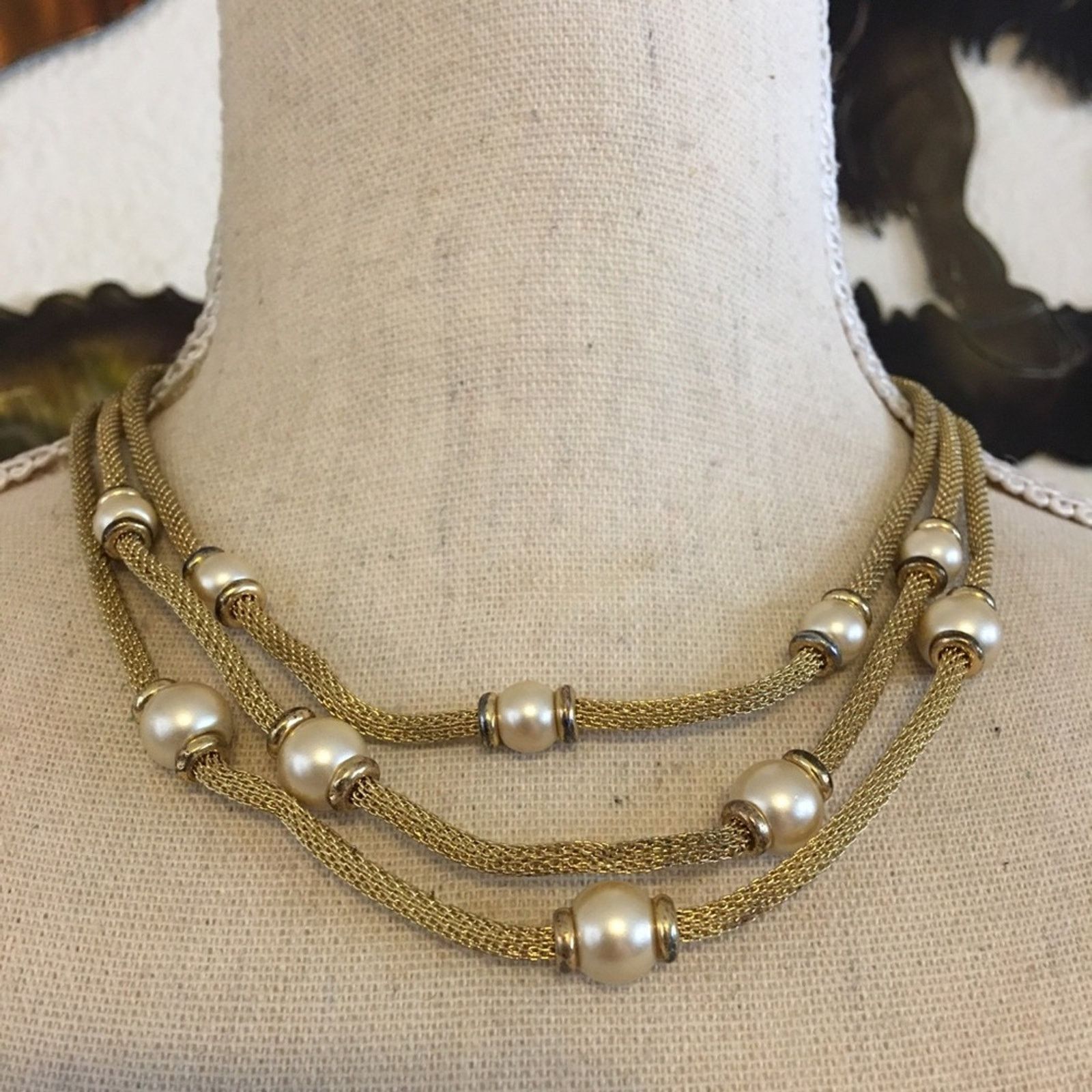 Anne Klein Vintage 80s Anne Klein gold mesh pearl necklace Size ONE SIZE - 1 Thumbnail