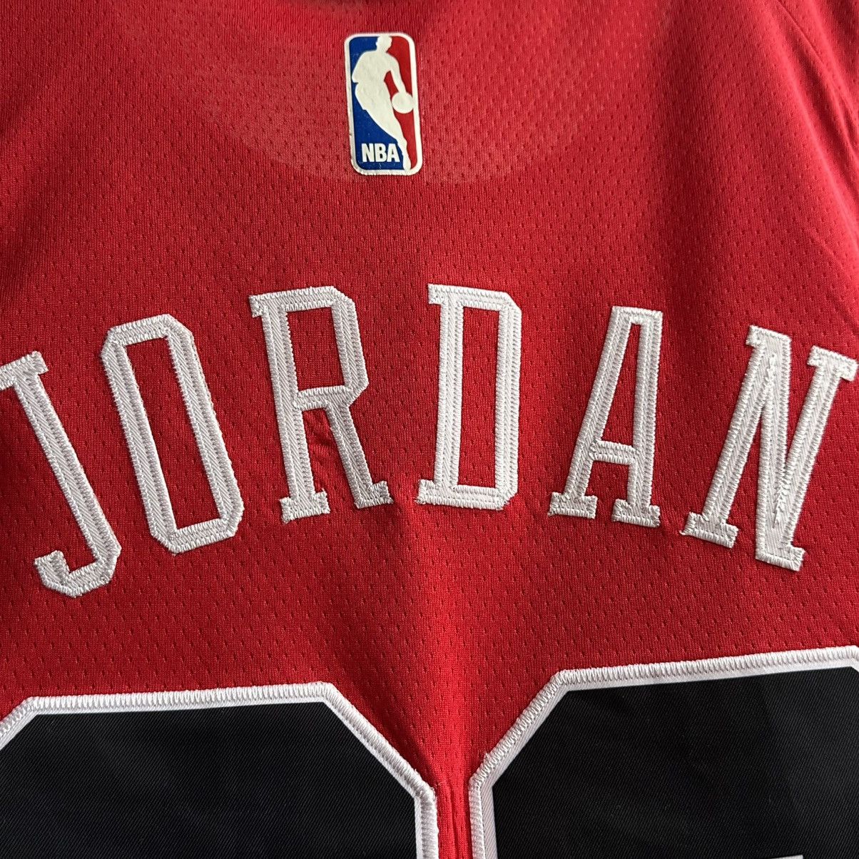 Nike Nike NBA Michael Jordan #23 Chicago Bulls Jersey Size US M / EU 48-50 / 2 - 4 Thumbnail
