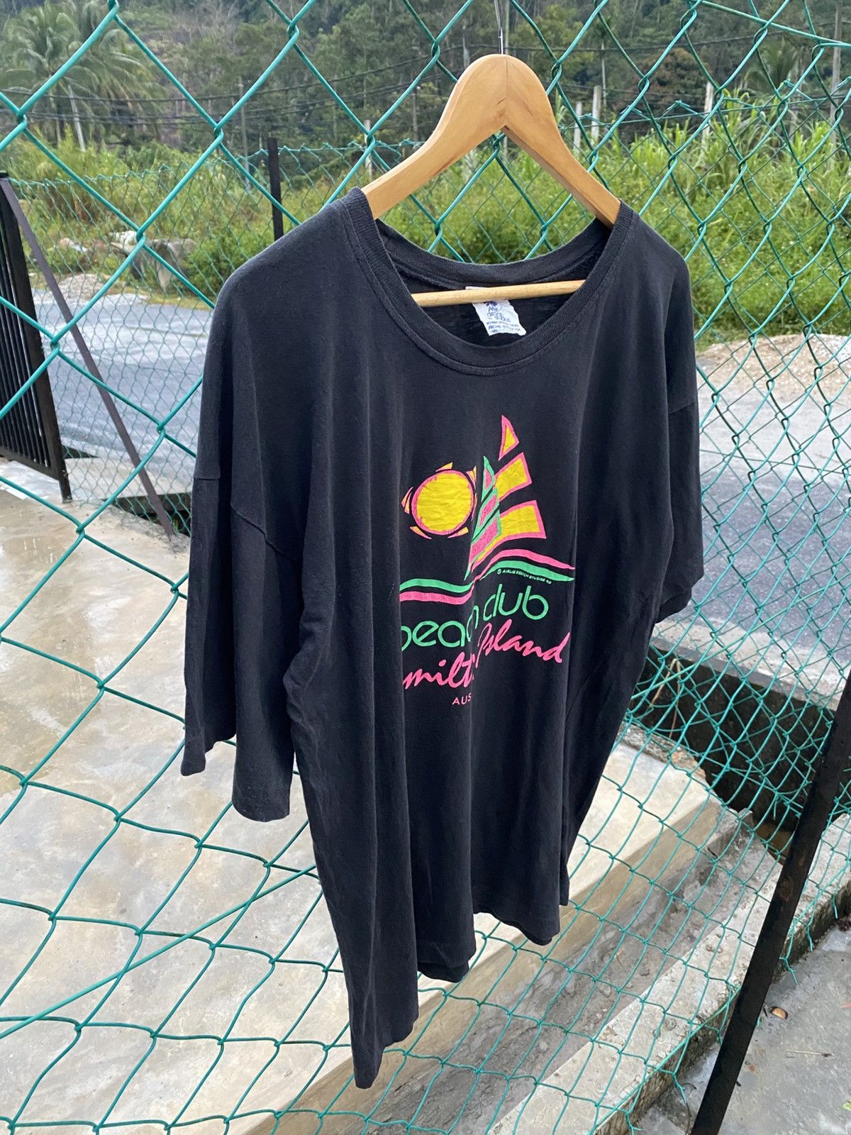 Vintage Vintage 90’s Airlie Design Studio beach club tees Size US L / EU 52-54 / 3 - 4 Thumbnail