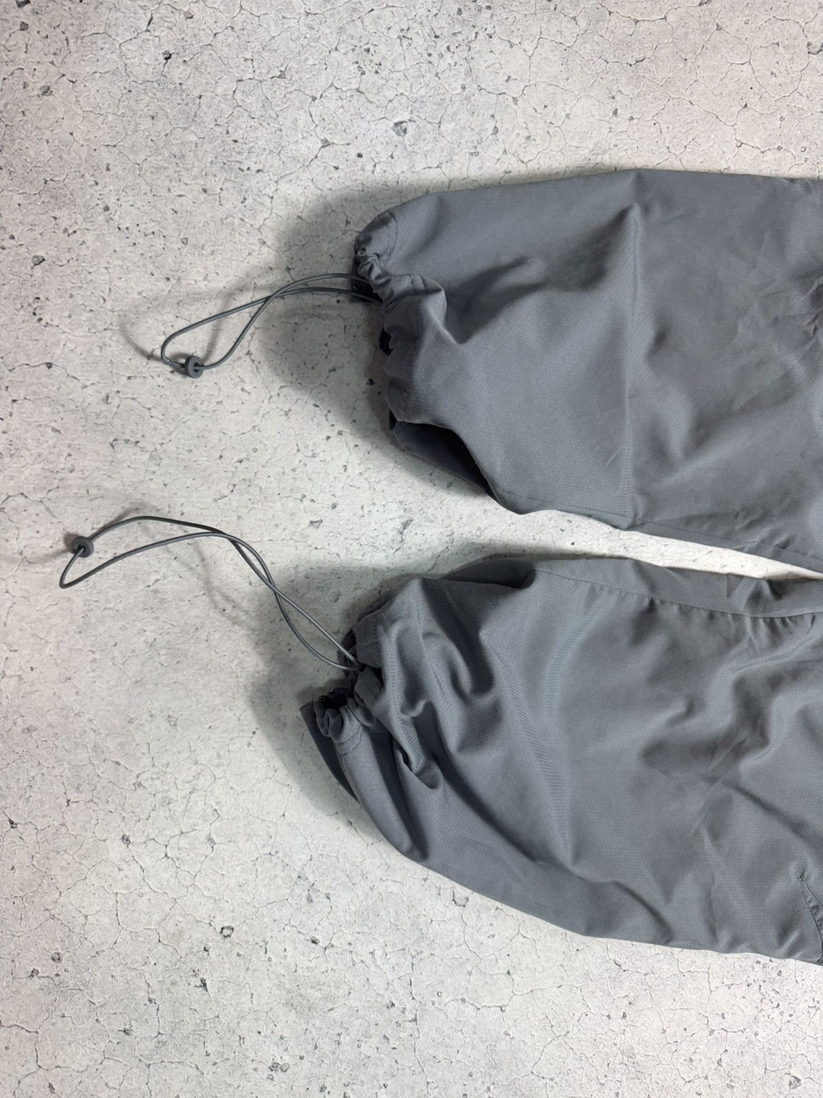 Nike Nike Nylon Vintage Baggy Track Pants Drill Swoosh Y2K Size US 34 / EU 50 - 3 Thumbnail