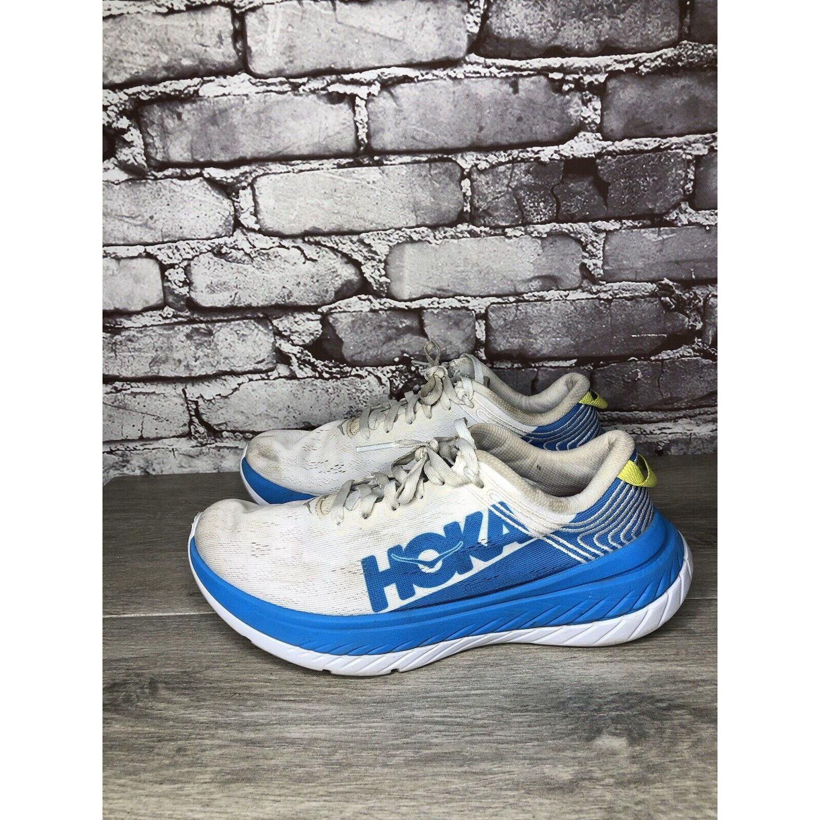 Hoka Hoka One One Carbon X Blue White Running Shoes Women 7B US/3 Size US 7 / IT 37 - 1 Thumbnail