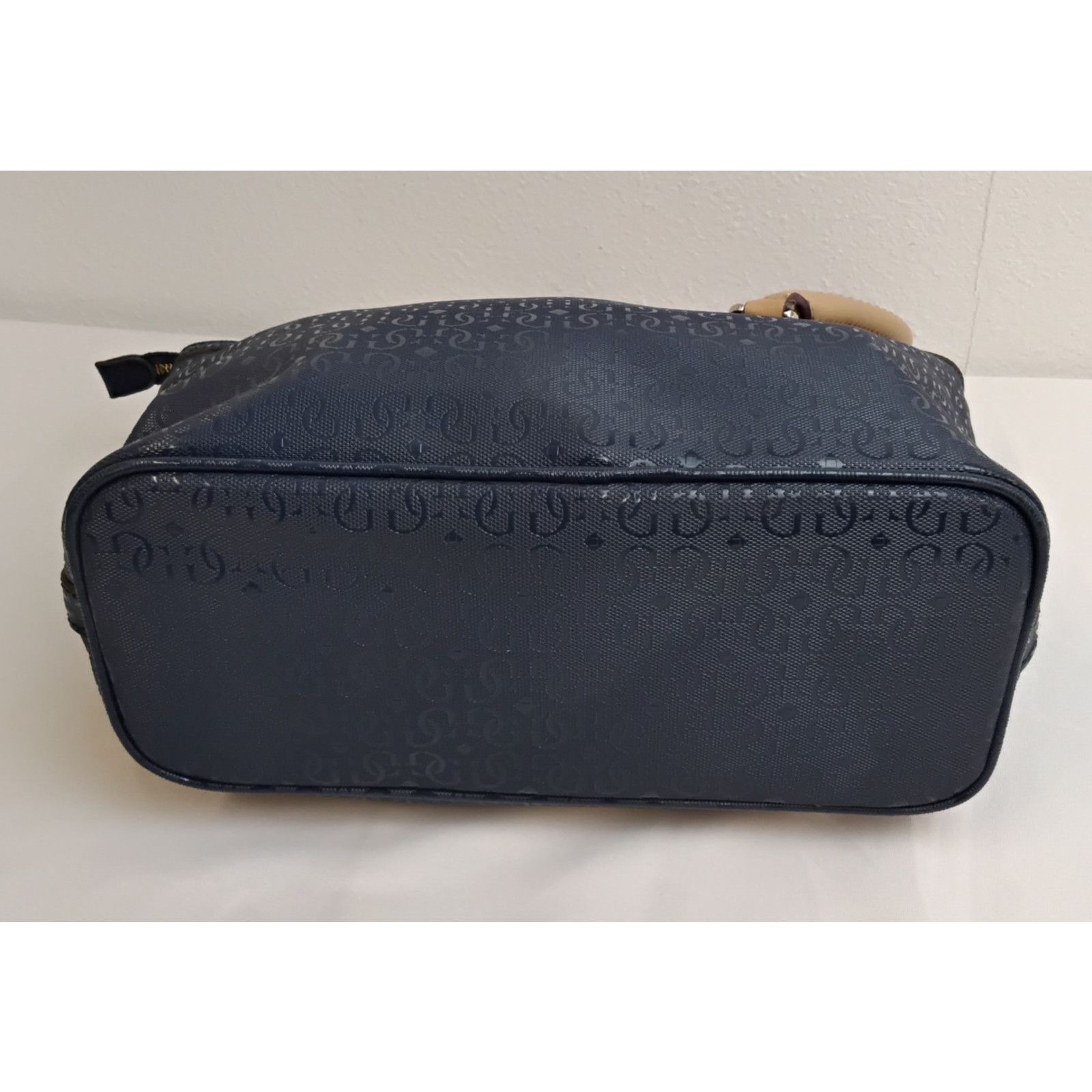 Guess Guess 1981 Los Angeles Tote Handbag Blue Embossed Size ONE SIZE - 6 Thumbnail